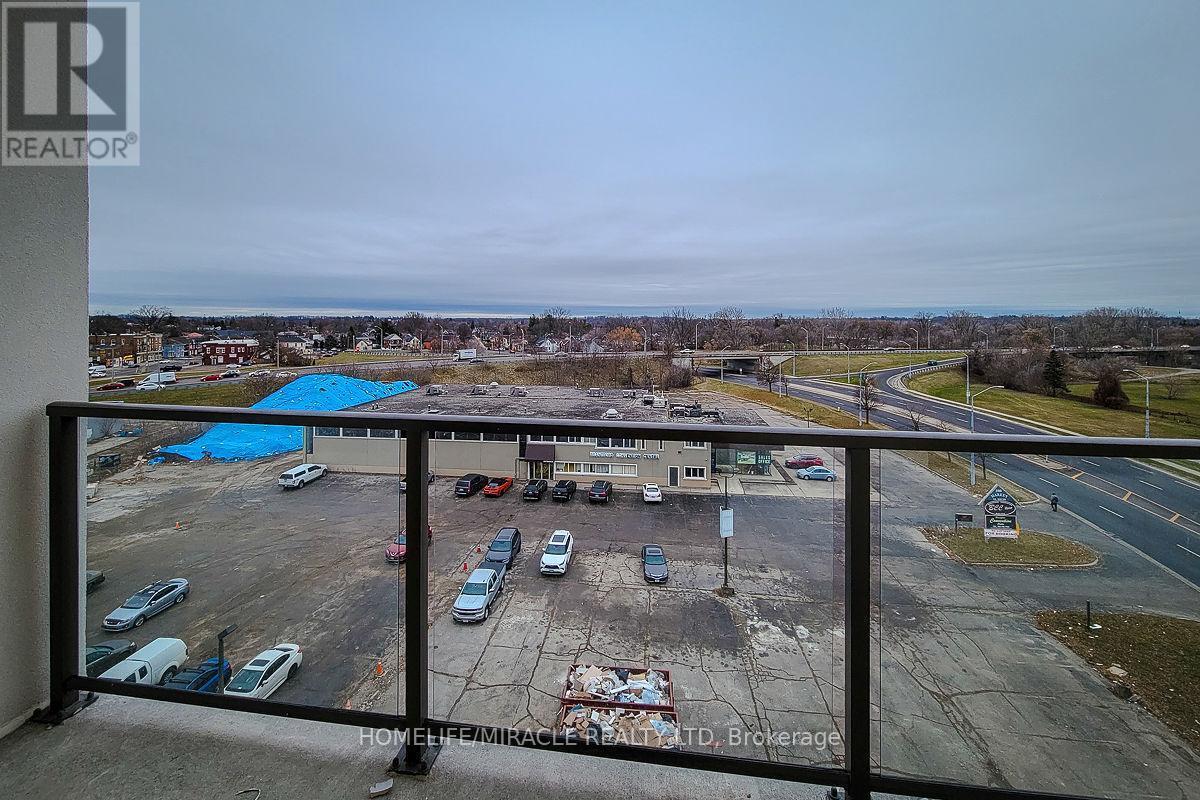 7 Erie Avenue, Brantford, ON - Outdoor With View