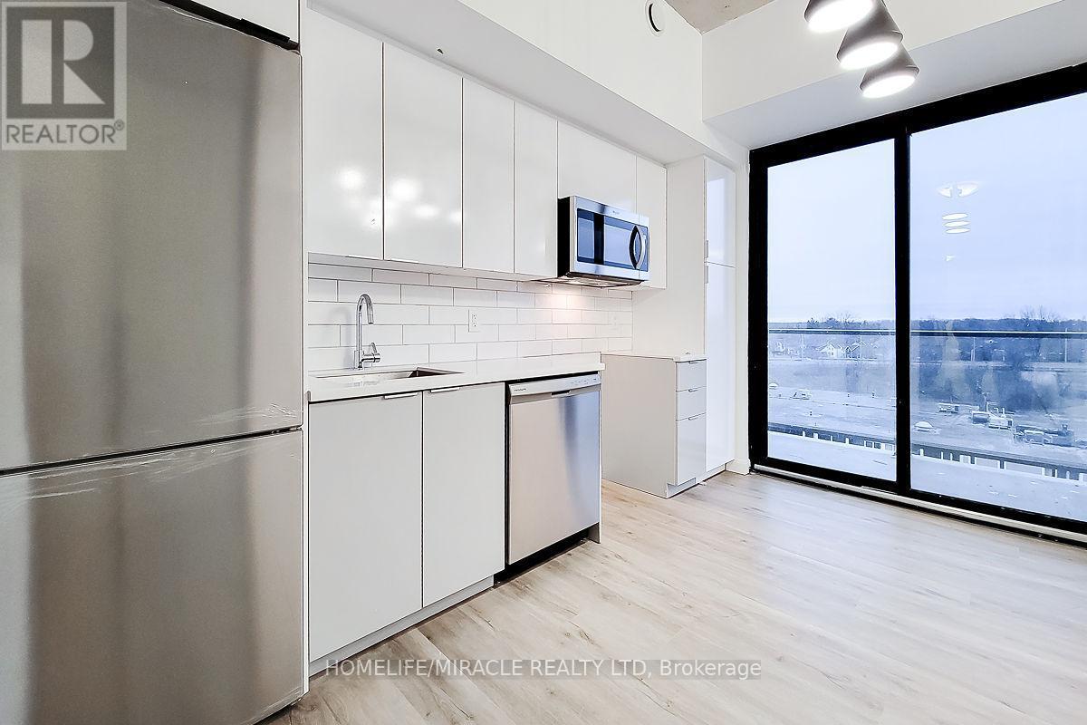 7 Erie Avenue, Brantford, ON - Indoor