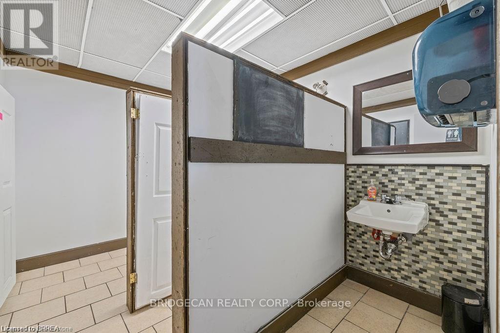 70 Colborne Street, Brantford, ON