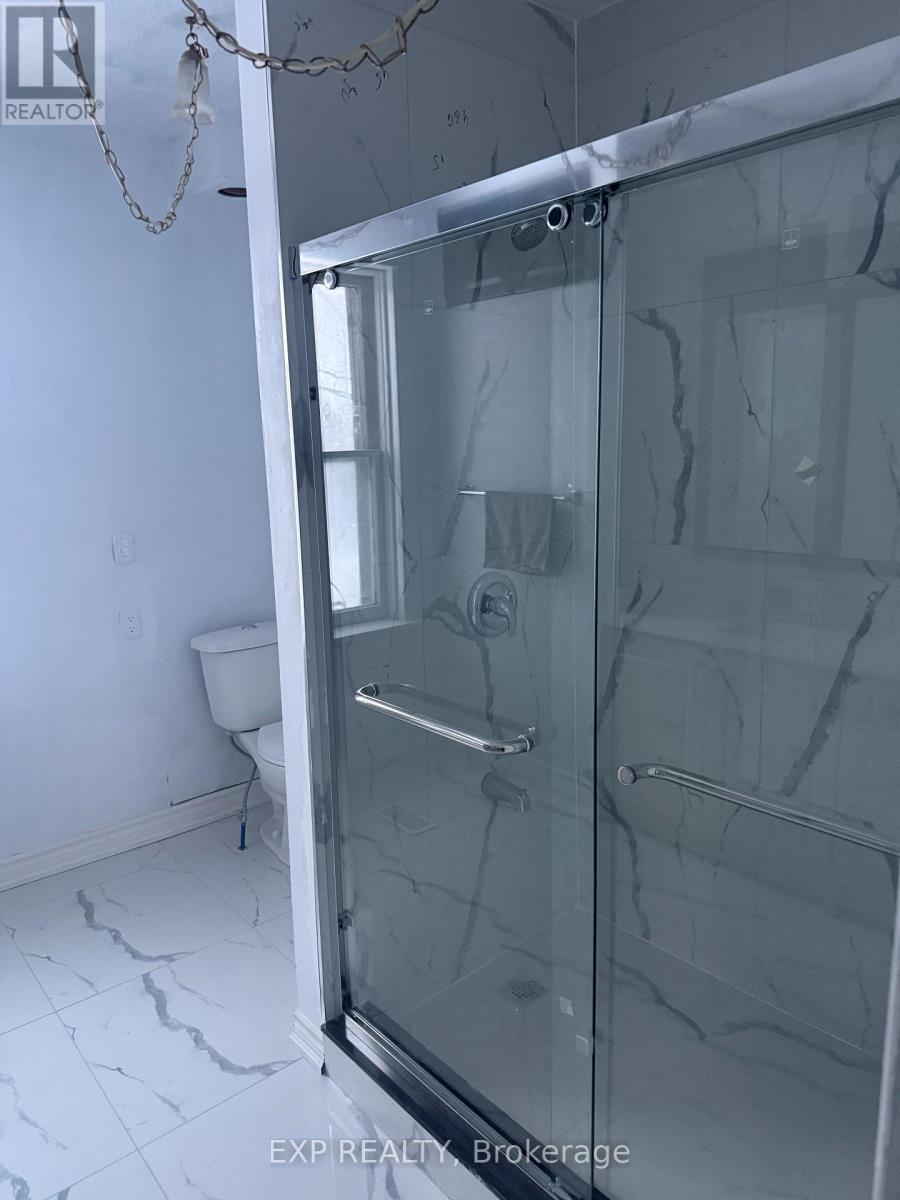 4029 Highway 6 Freeway, Puslinch, ON - Photo Showing Bathroom