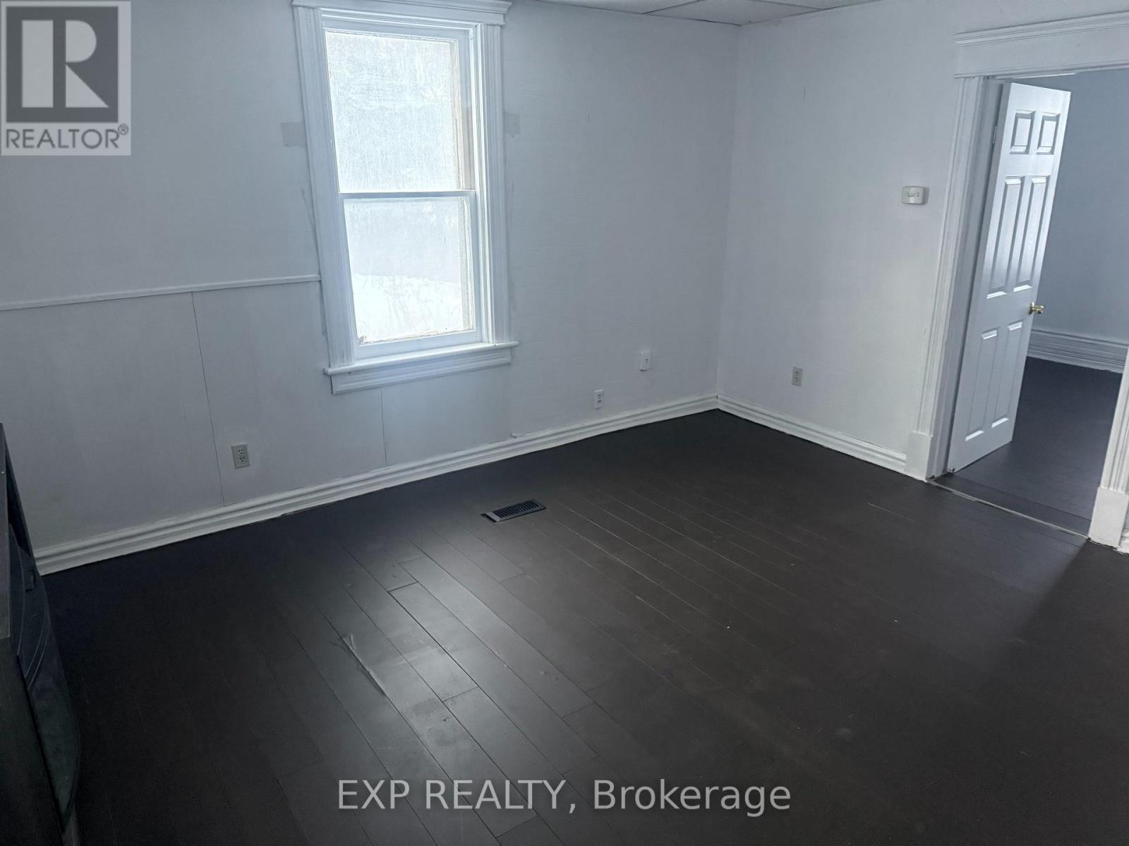 4029 Highway 6 Freeway, Puslinch, ON - Indoor Photo Showing Other Room