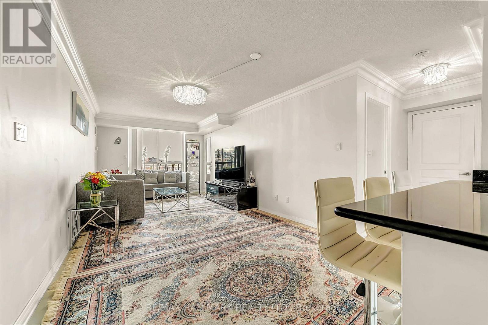 615 - 29 Northern Hts Drive N, Richmond Hill, ON - Indoor Photo Showing Other Room