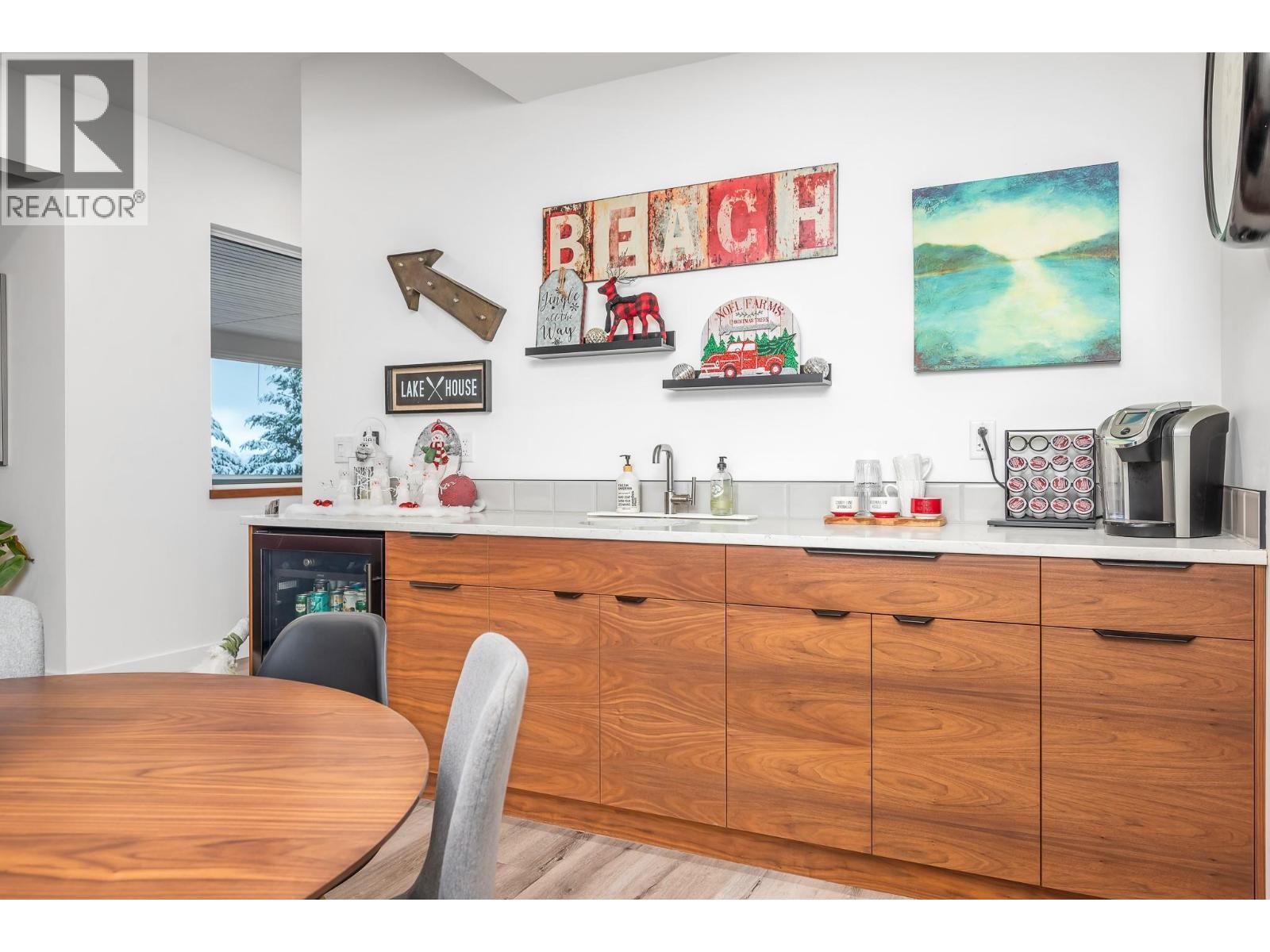 Lower level: Rec room bar - 9196 Tronson Road Unit# 29, Vernon, BC - Indoor