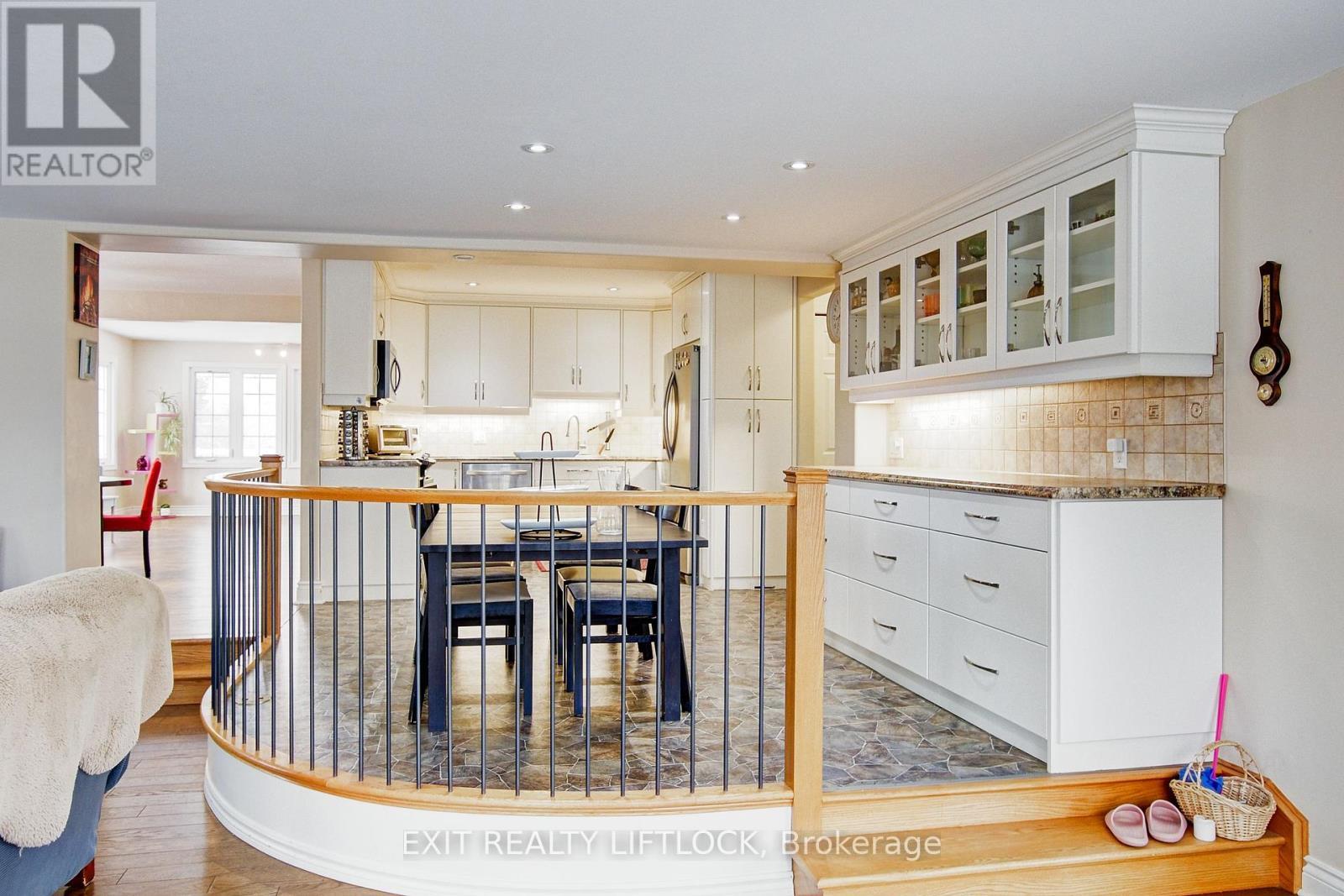 (Main) - 3 Reid Street, Selwyn, ON - Indoor