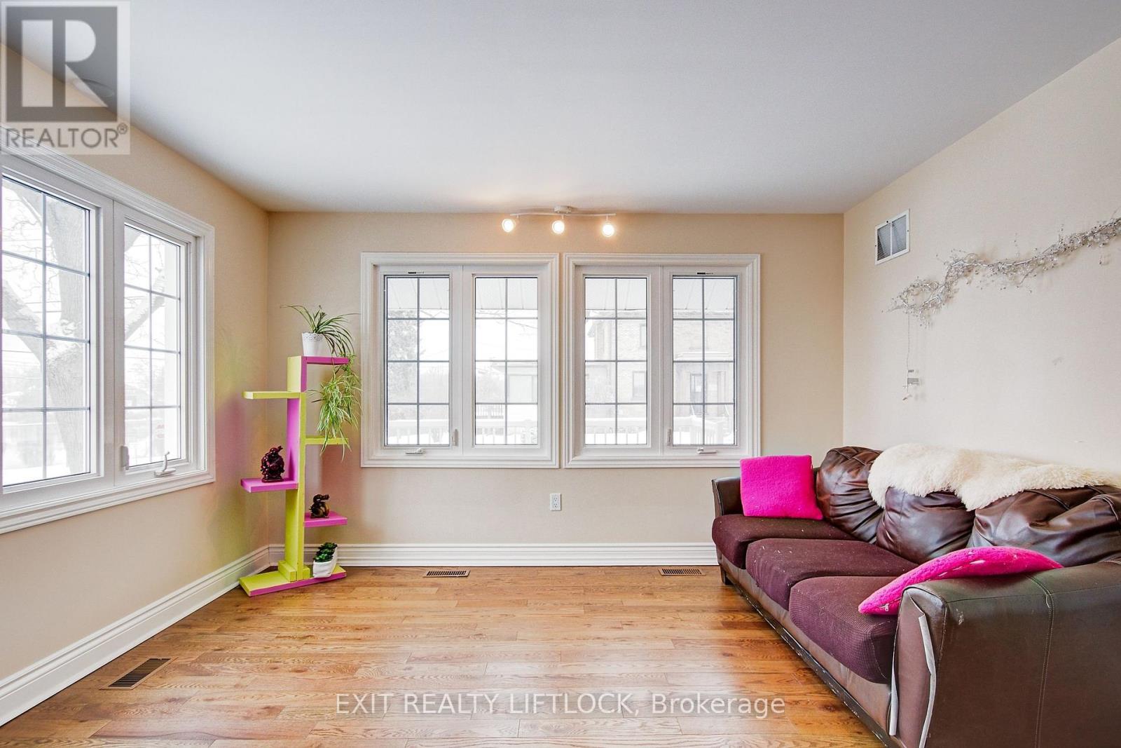 (Main) - 3 Reid Street, Selwyn, ON - Indoor Photo Showing Other Room