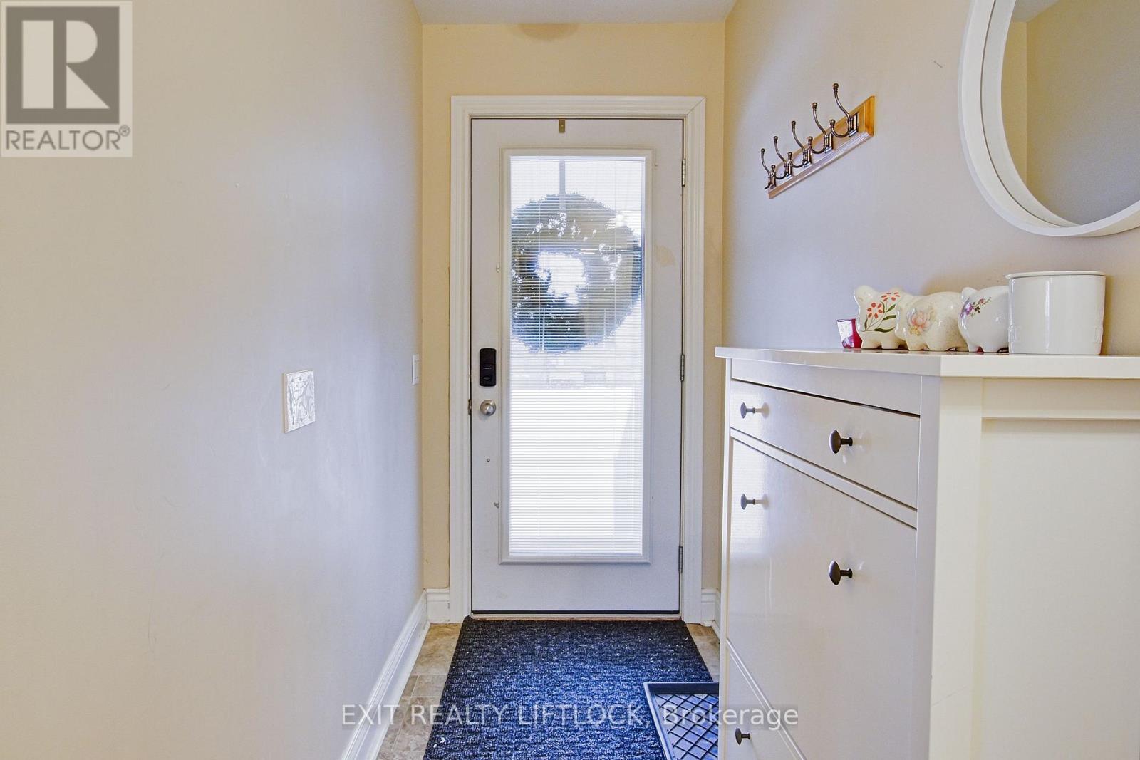 (Upper) - 3 Reid Street, Selwyn, ON - Indoor Photo Showing Other Room