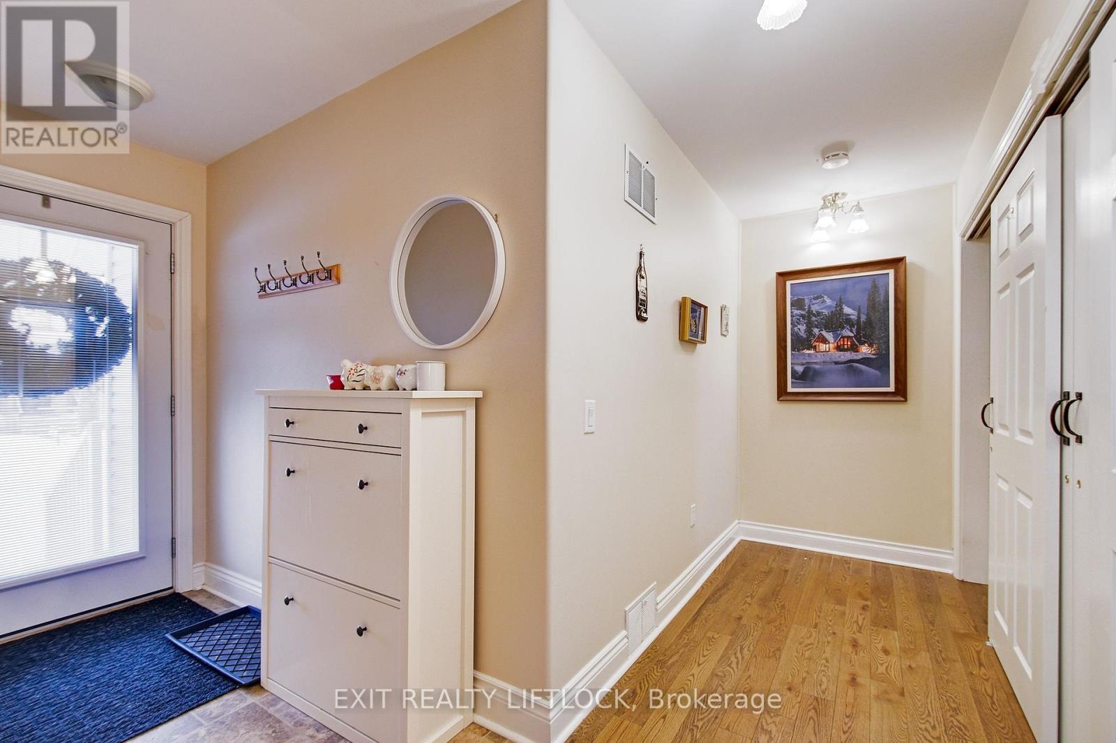 (Upper) - 3 Reid Street, Selwyn, ON - Indoor Photo Showing Other Room