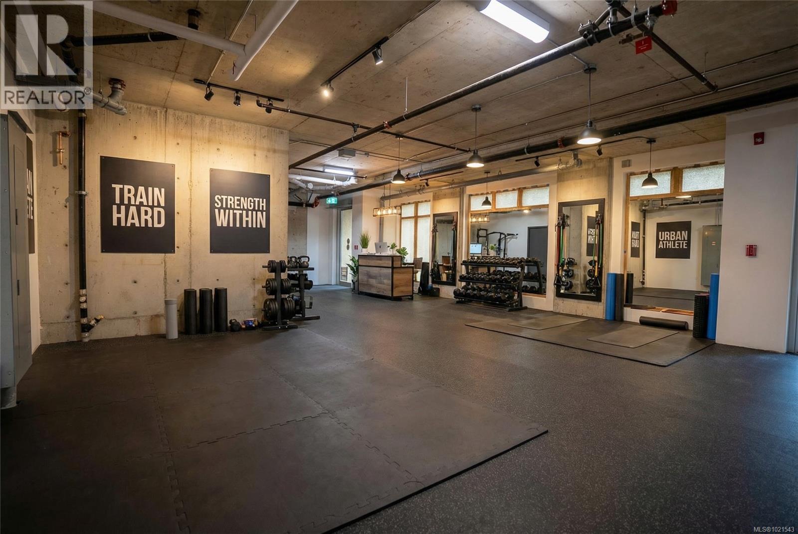 Office Space - VS - 1303 Hillside Ave, Victoria, BC