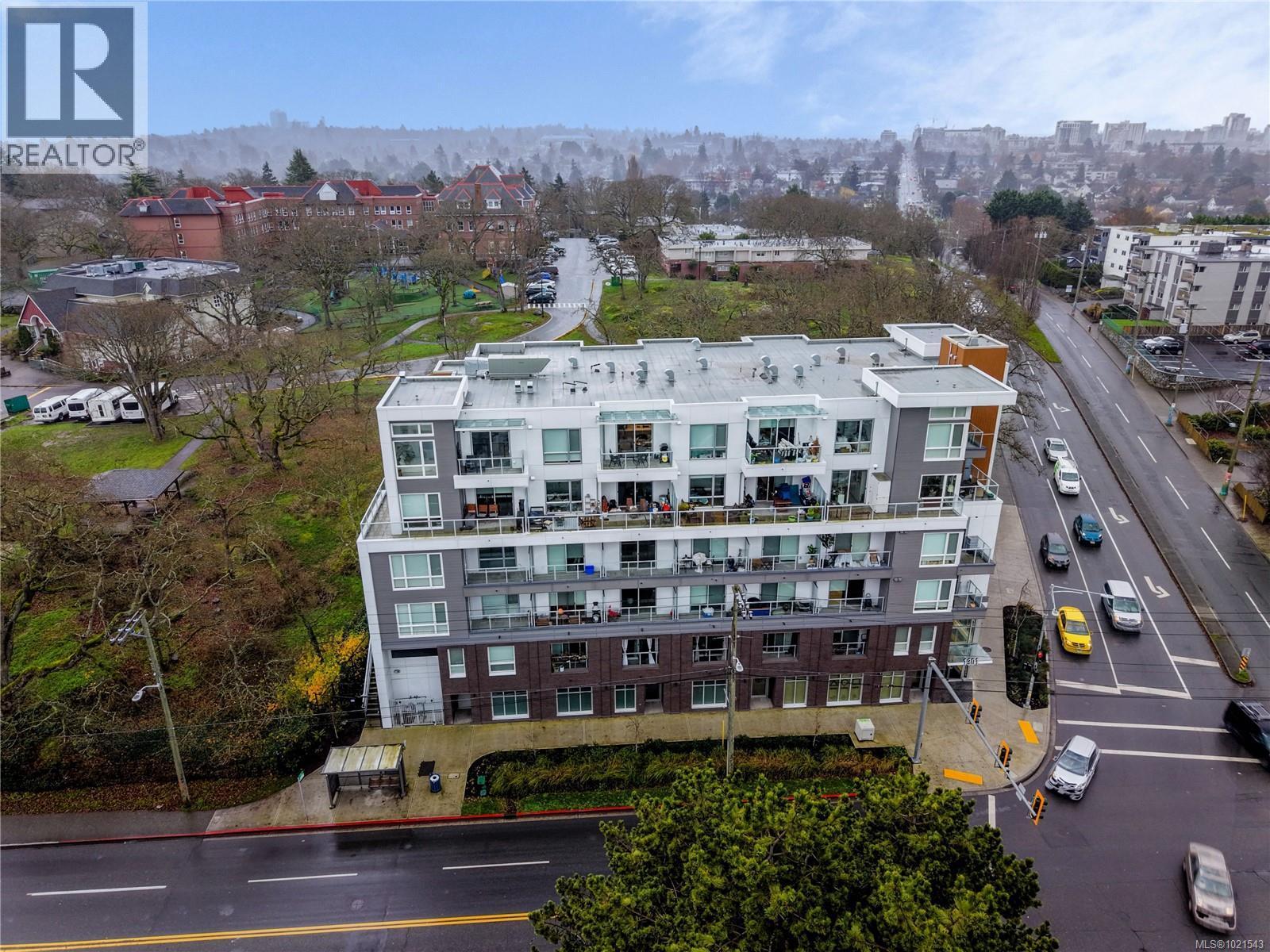 Aerial View - 1303 Hillside Ave, Victoria, BC