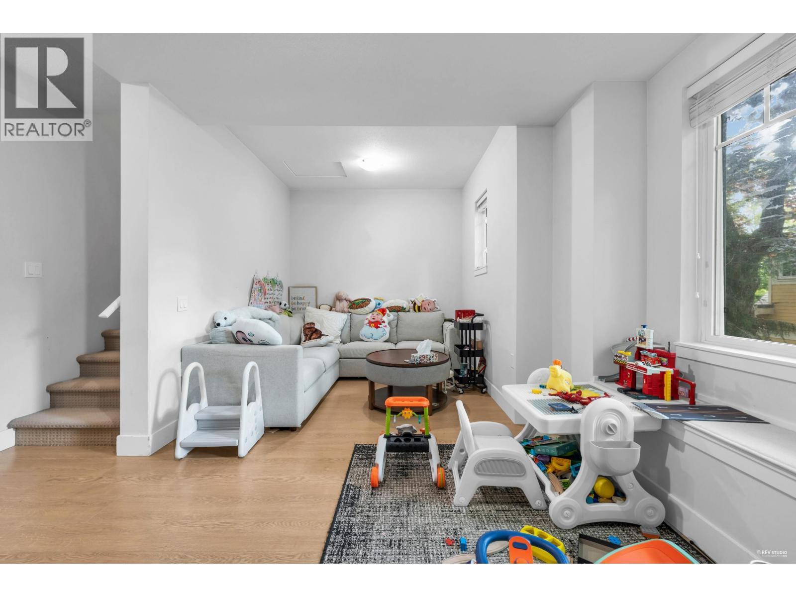 15 9780 General Currie Road, Richmond, BC - Indoor