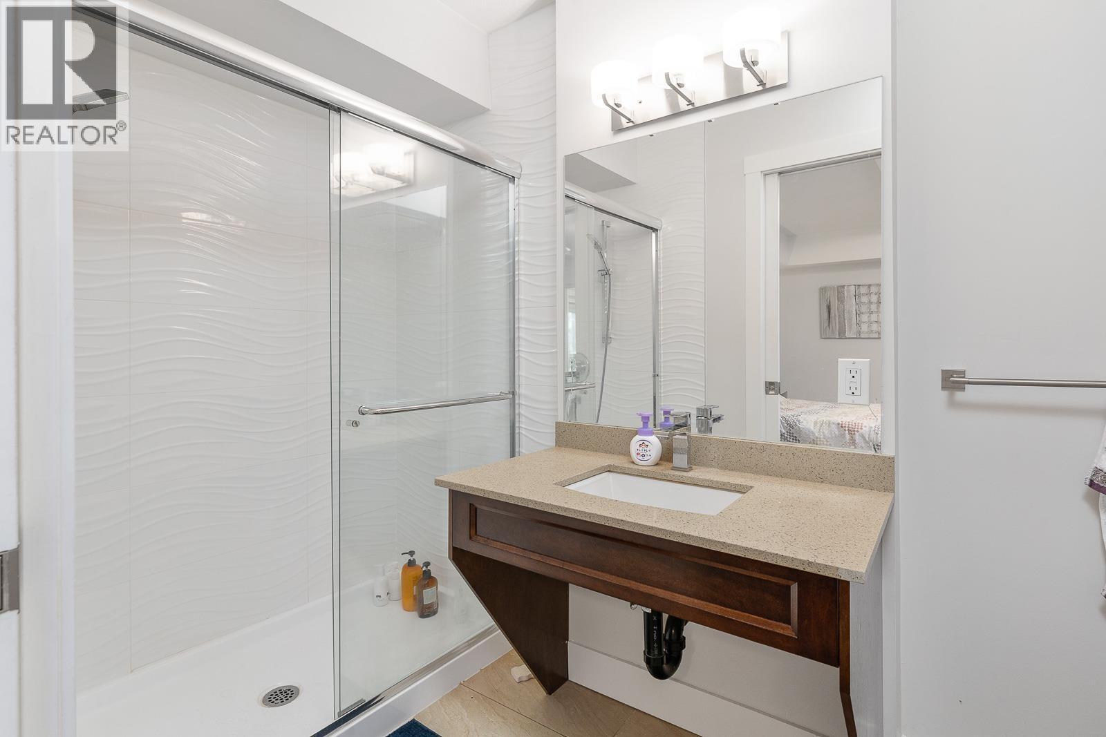 15 9780 General Currie Road, Richmond, BC - Indoor Photo Showing Bathroom