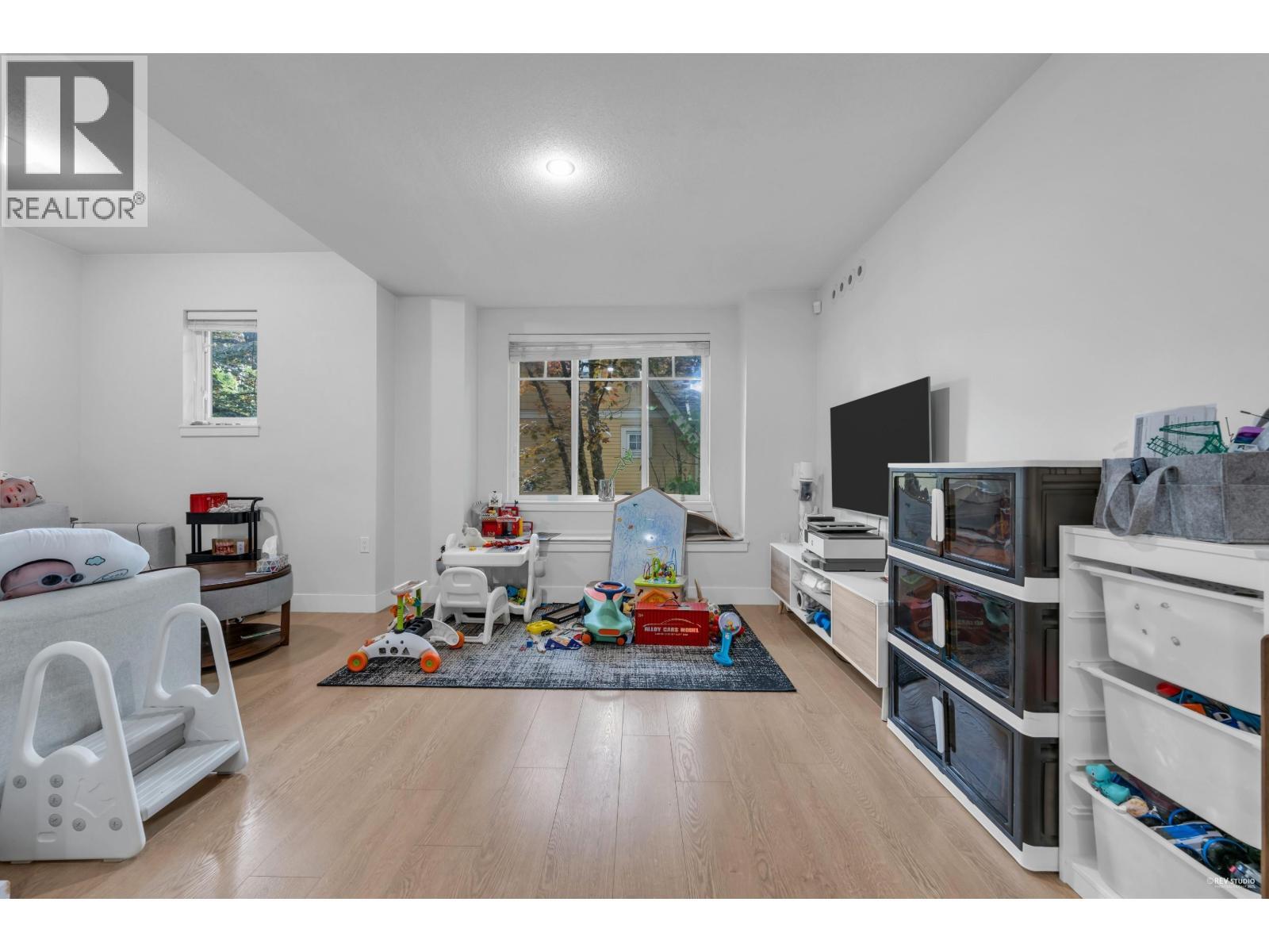 15 9780 General Currie Road, Richmond, BC - Indoor