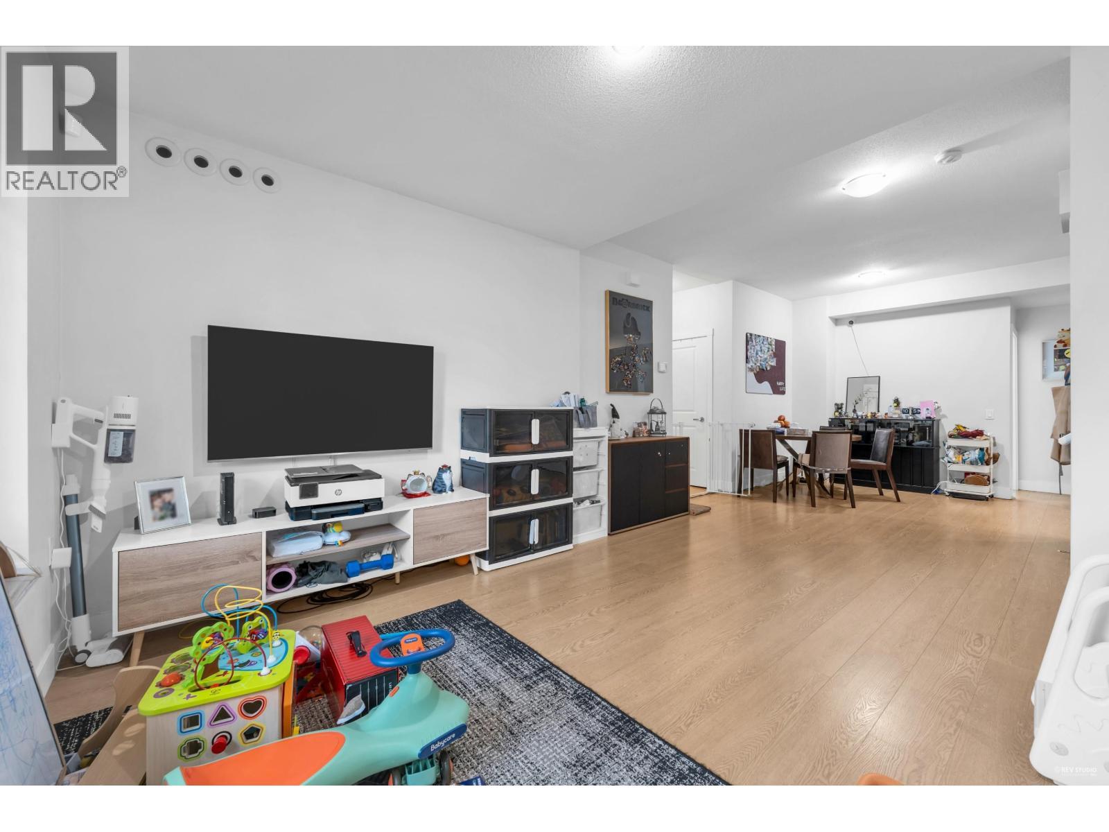 15 9780 General Currie Road, Richmond, BC - Indoor