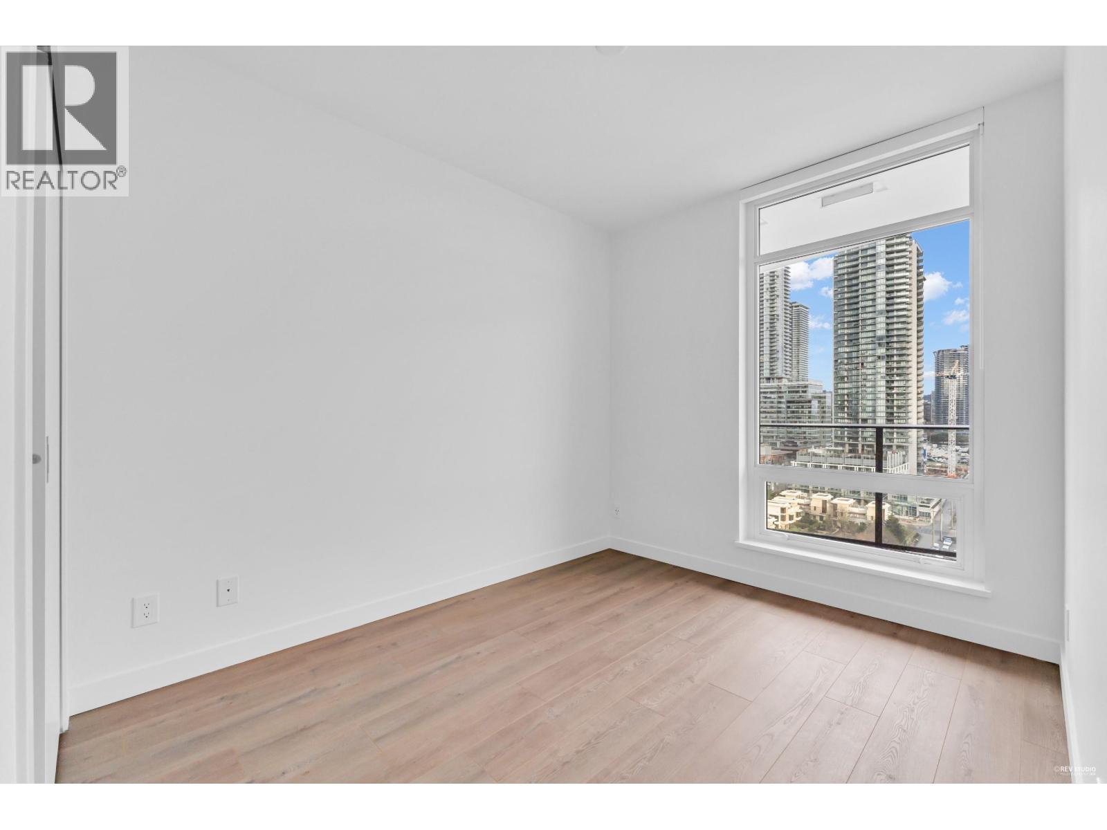 1607 2181 Madison Avenue, Burnaby, BC - Indoor Photo Showing Other Room