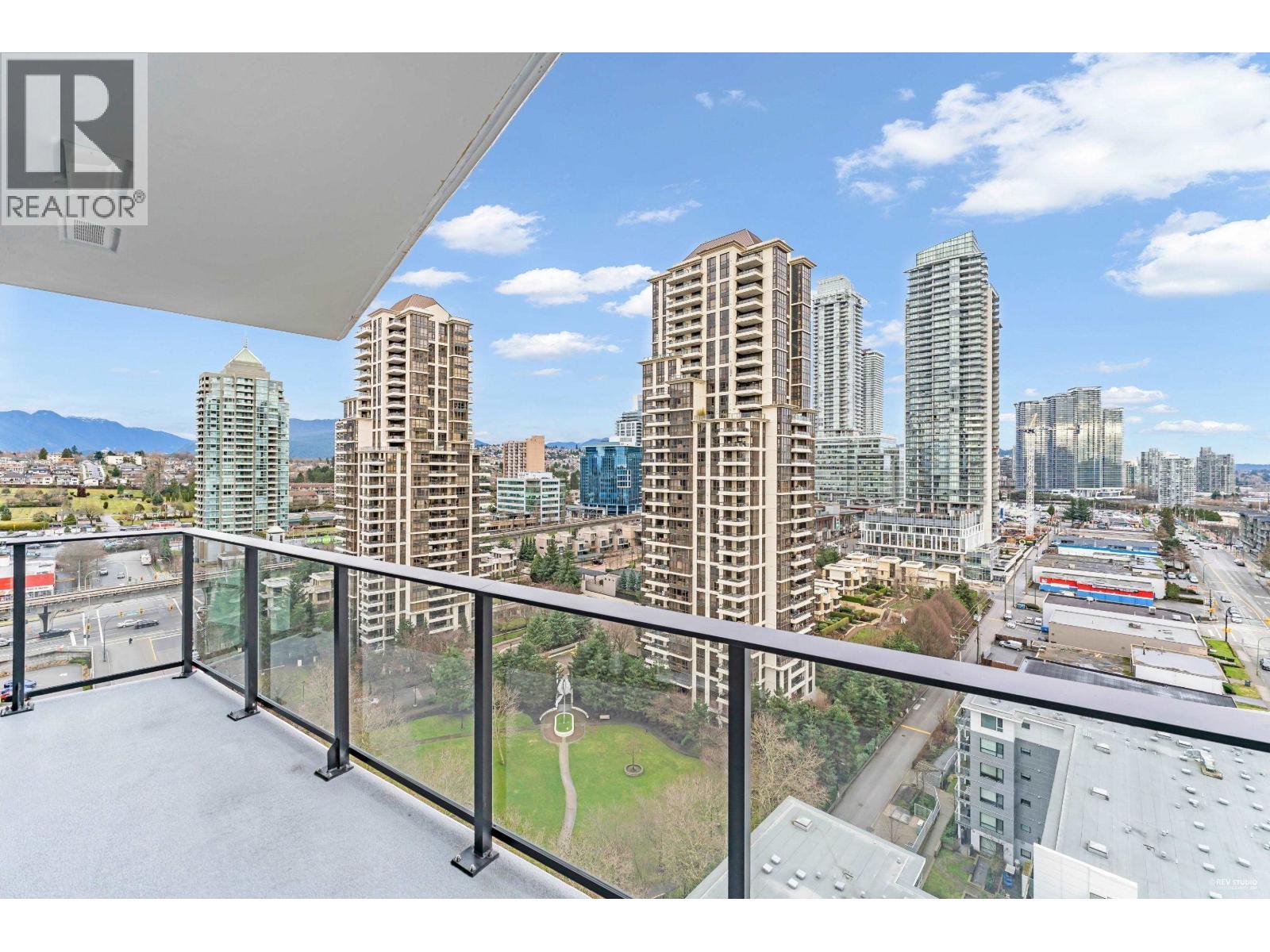 1607 2181 Madison Avenue, Burnaby, BC - Outdoor With Balcony With View