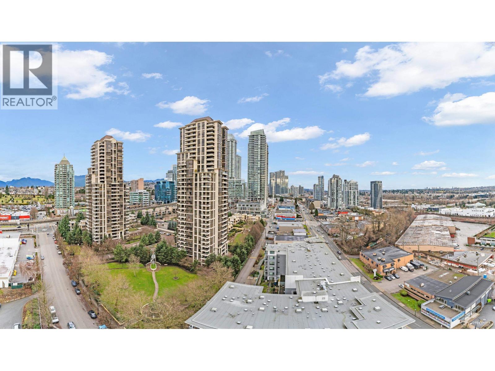 1607 2181 Madison Avenue, Burnaby, BC - Outdoor With View