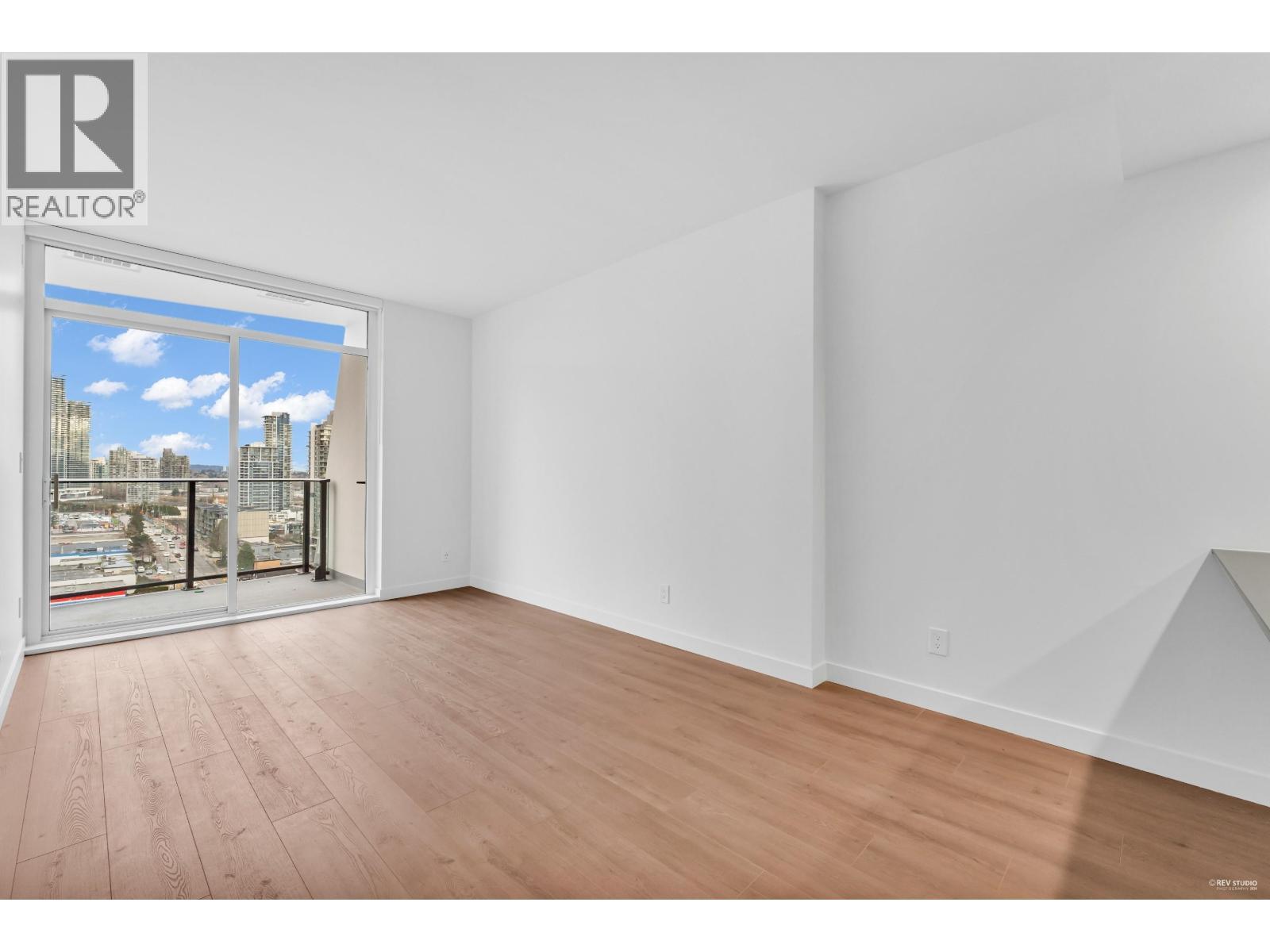 1607 2181 Madison Avenue, Burnaby, BC - Indoor Photo Showing Other Room