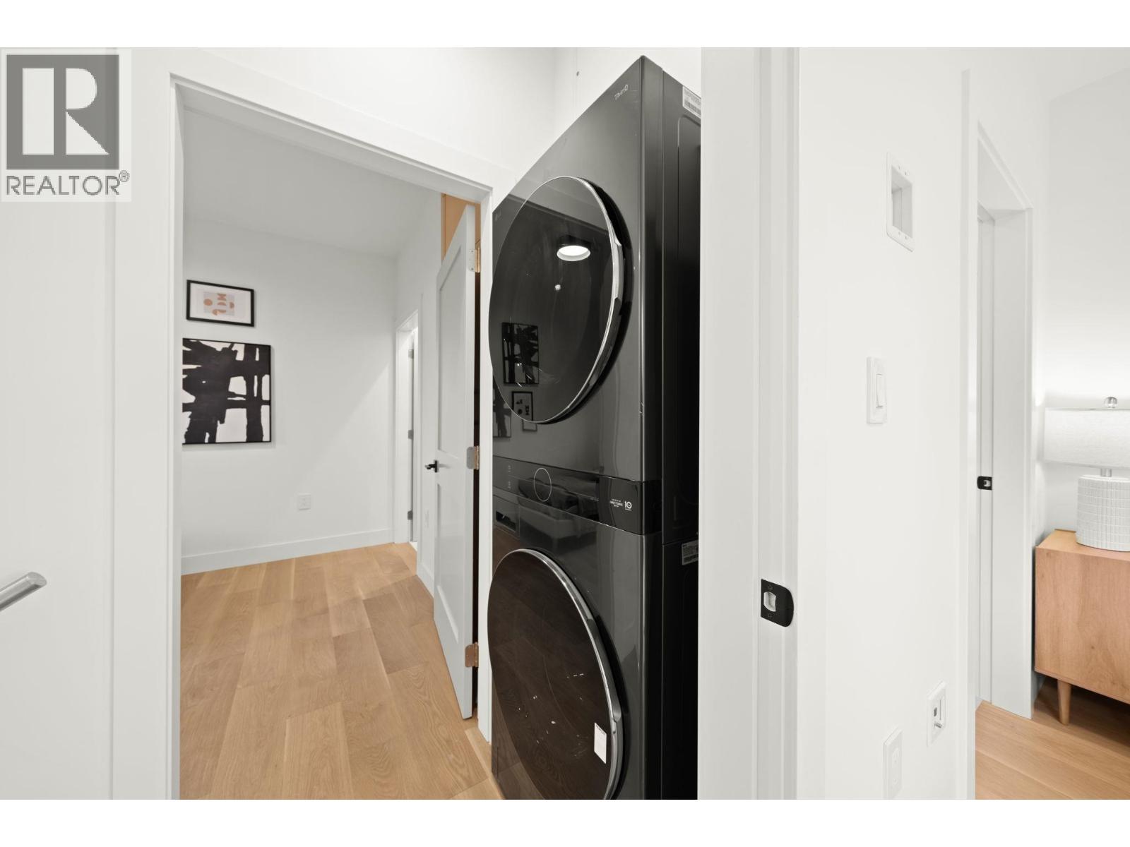 1 2791 W 21St Avenue, Vancouver, BC - Indoor Photo Showing Laundry Room