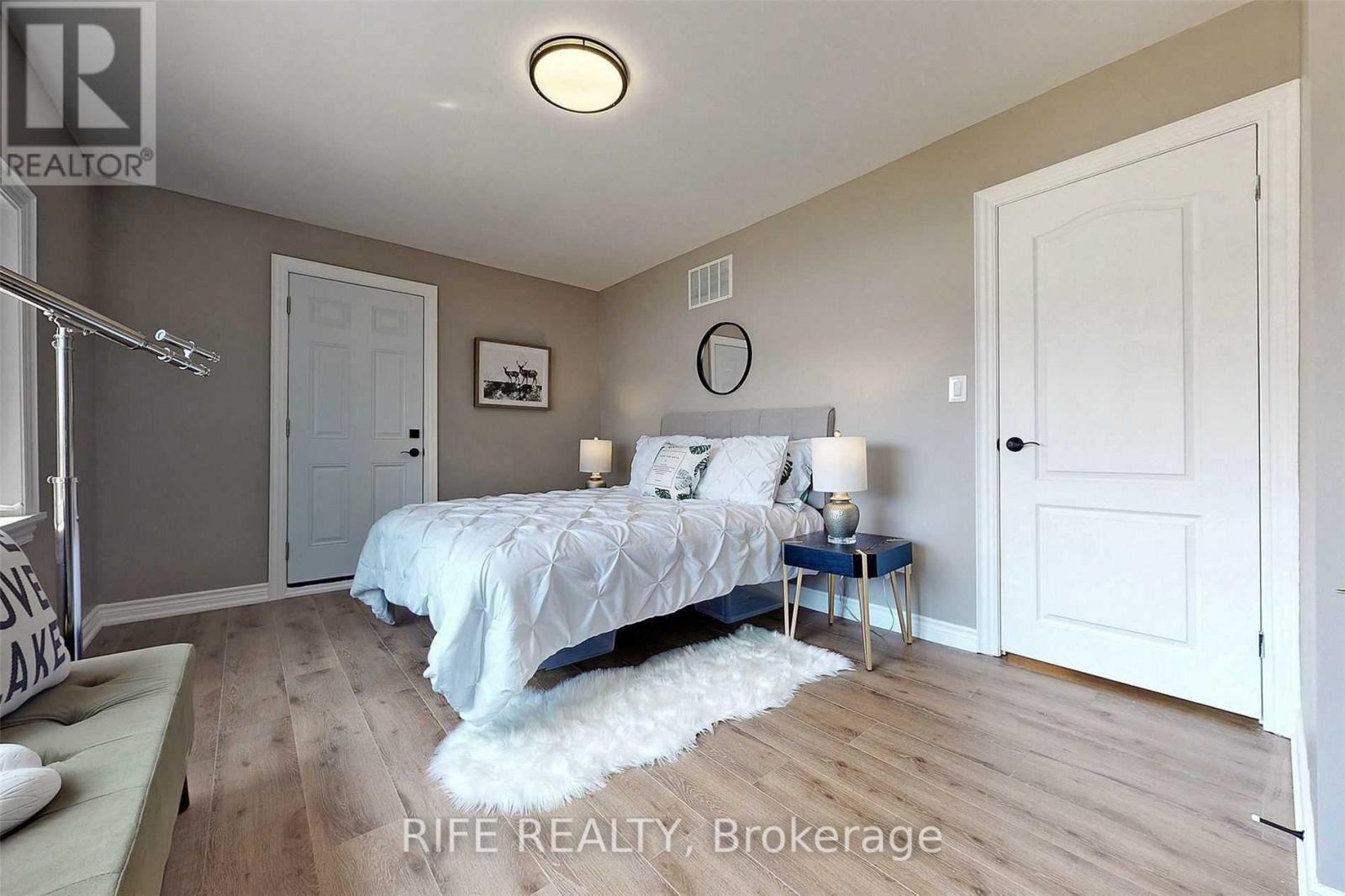 41 Connor Drive, Whitchurch-Stouffville, ON - Indoor Photo Showing Bedroom