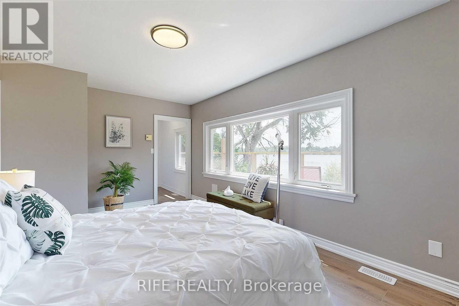 41 Connor Drive, Whitchurch-Stouffville, ON - Indoor Photo Showing Bedroom
