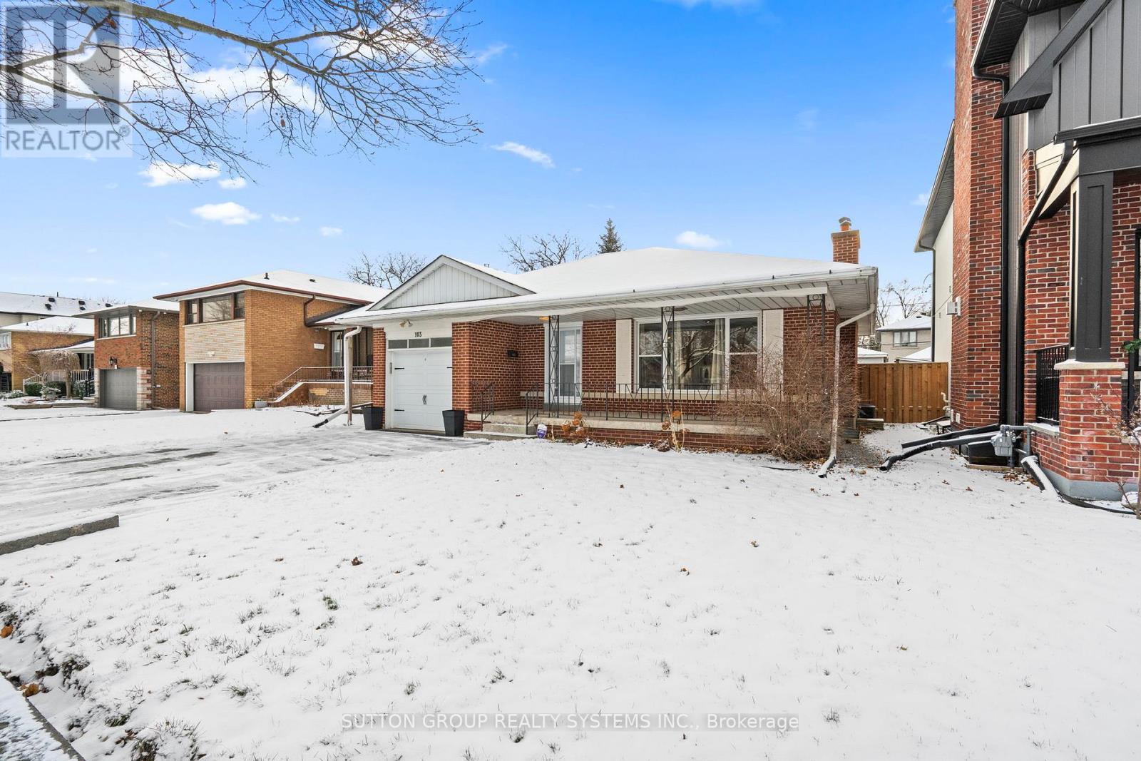 Main Floor - 103 Summitcrest Drive, Toronto, ON - Outdoor