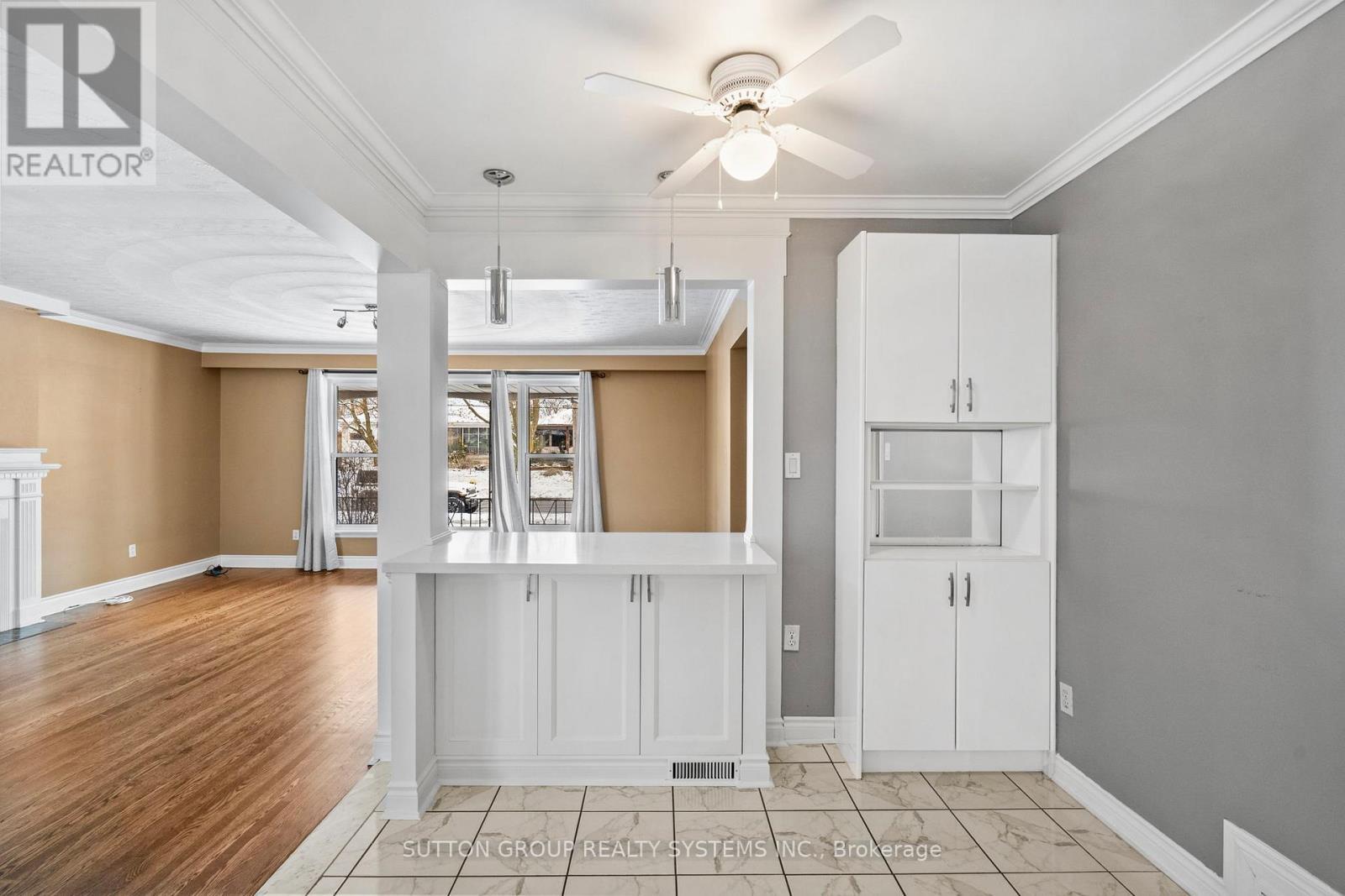 Main Floor - 103 Summitcrest Drive, Toronto, ON - Indoor Photo Showing Other Room