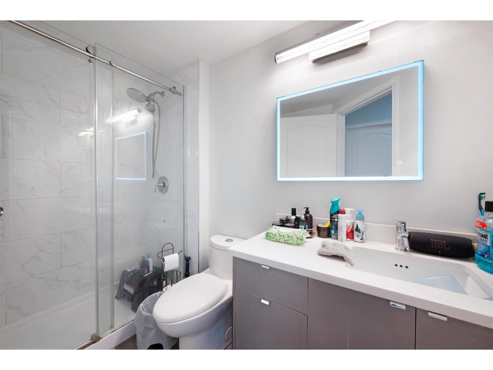 103 9948 151 Street, Surrey, BC - Indoor Photo Showing Bathroom