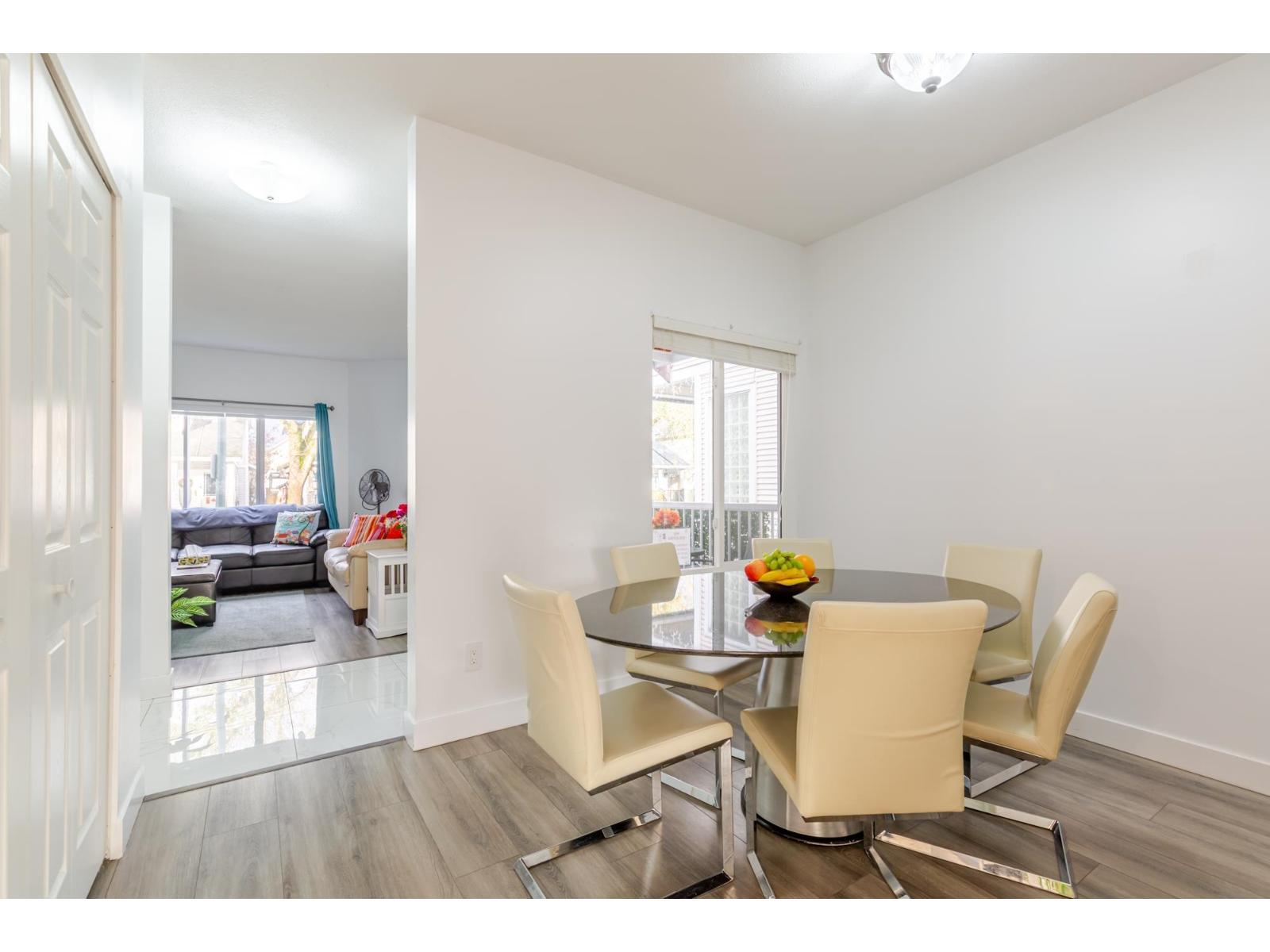 18452 66 Avenue, Surrey, BC - Indoor Photo Showing Dining Room