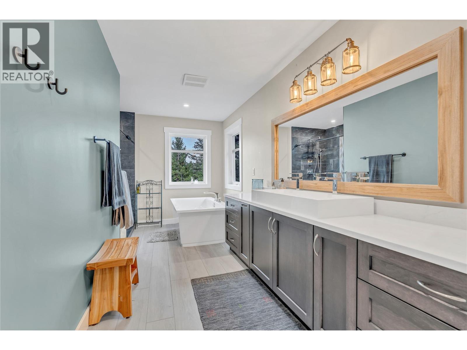 3-640 Hwy 3, Princeton, BC - Indoor Photo Showing Bathroom