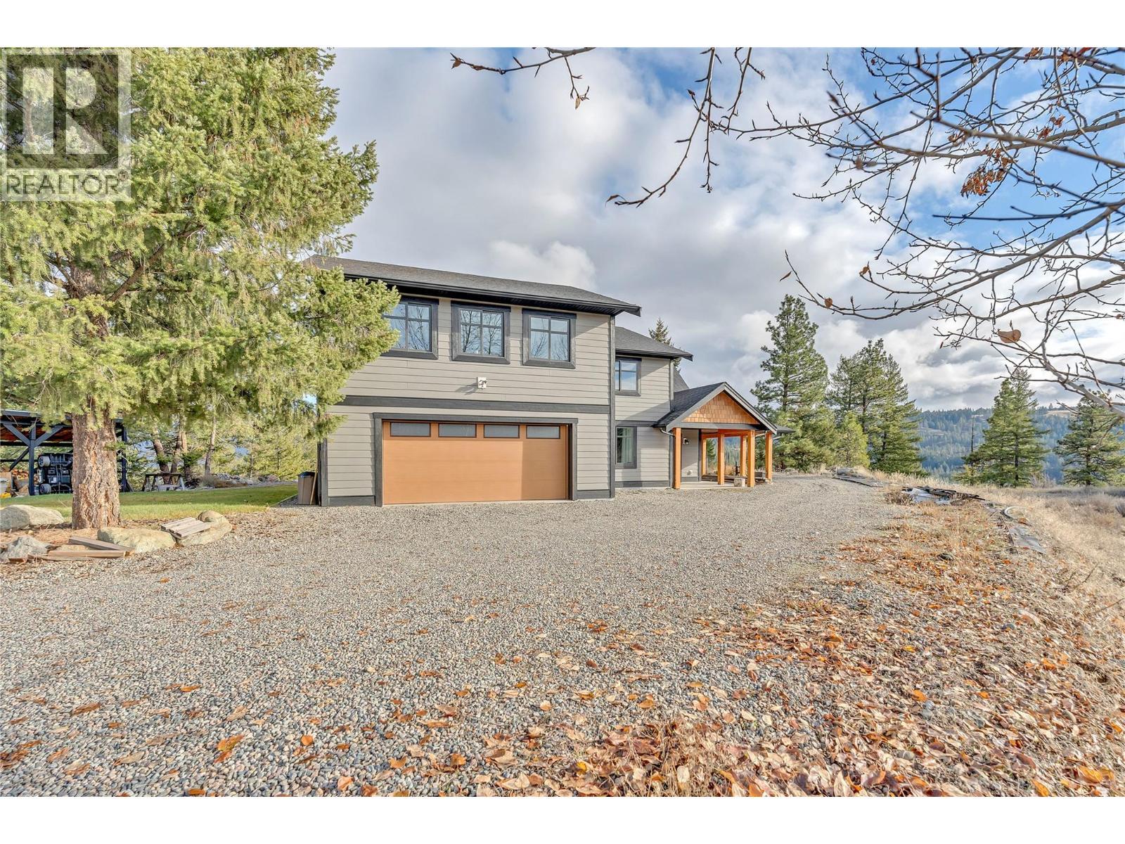 3-640 Hwy 3, Princeton, BC - Outdoor