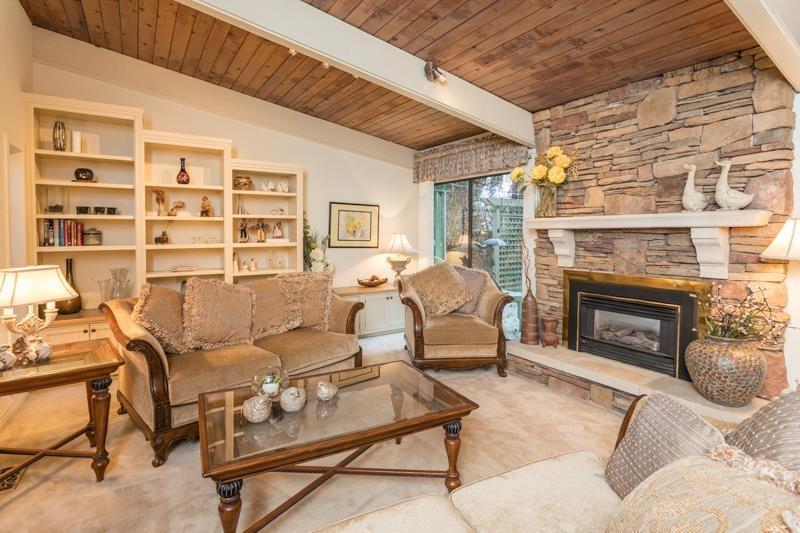 1957 127A Street, Surrey, BC - Indoor Photo Showing Living Room With Fireplace