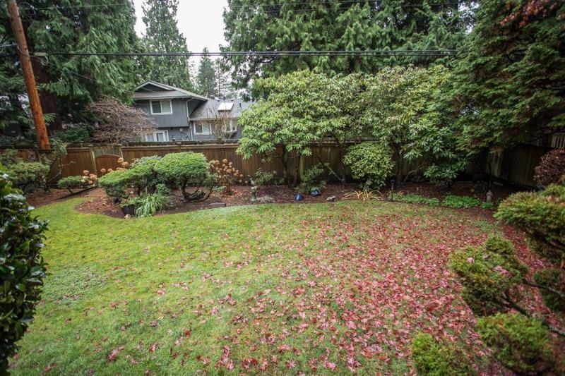 1957 127A Street, Surrey, BC - Outdoor