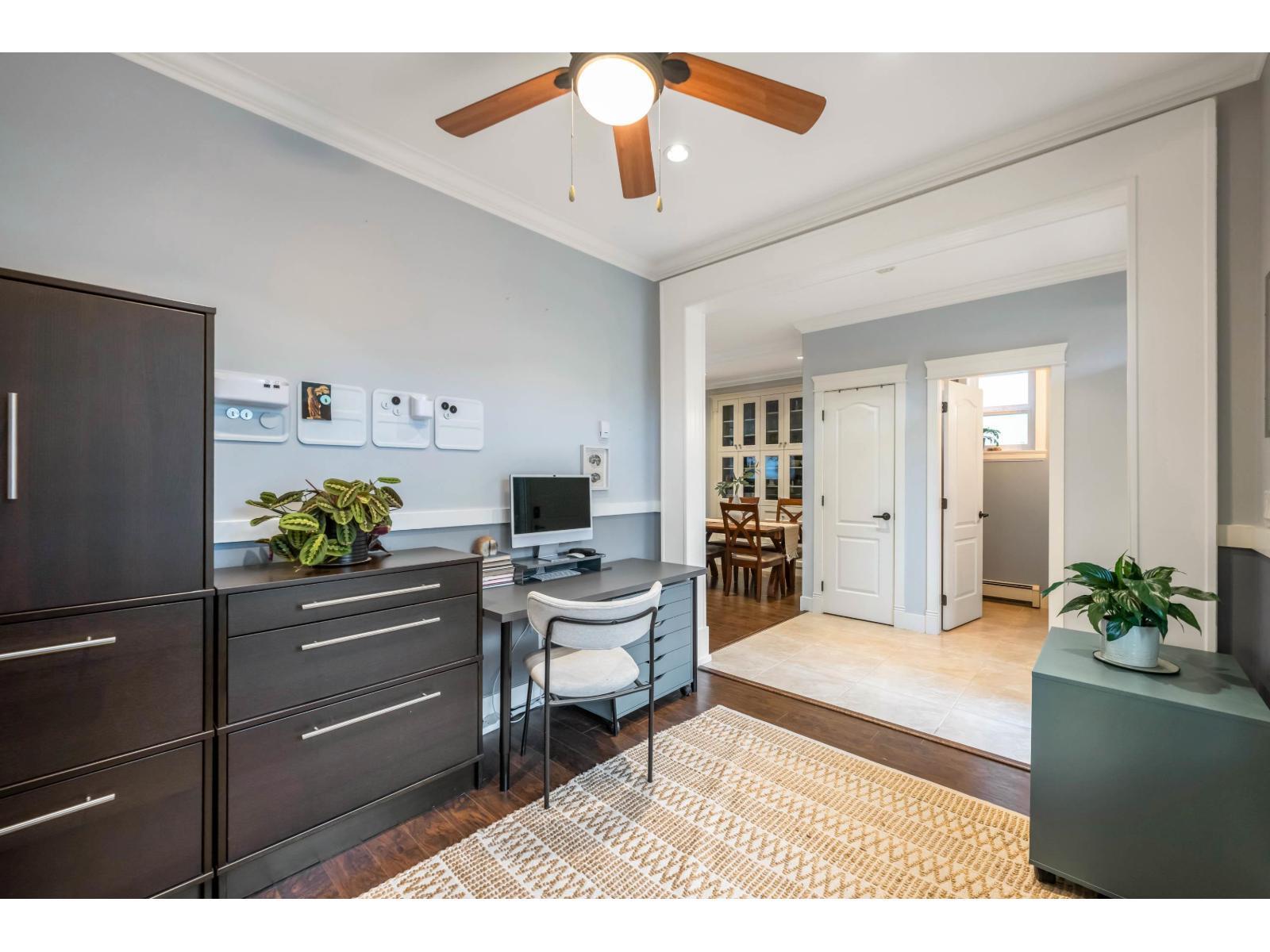 7137 196 Street, Surrey, BC - Indoor Photo Showing Office