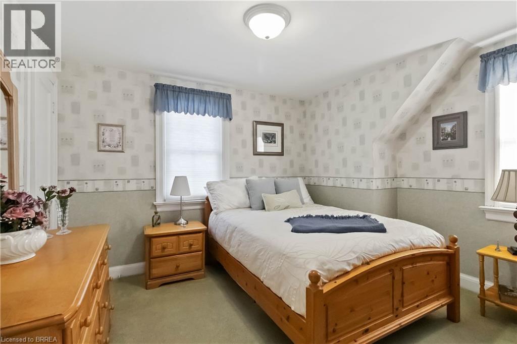 19 Baldwin Avenue, Brantford, ON - Indoor Photo Showing Bedroom