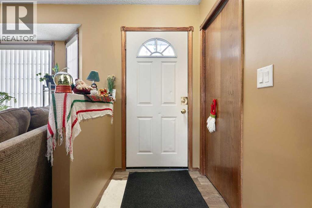 18 Greenview Crescent, Strathmore, AB - Indoor Photo Showing Other Room