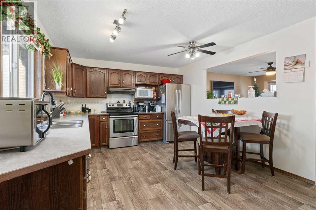 18 Greenview Crescent, Strathmore, AB - Indoor Photo Showing Other Room