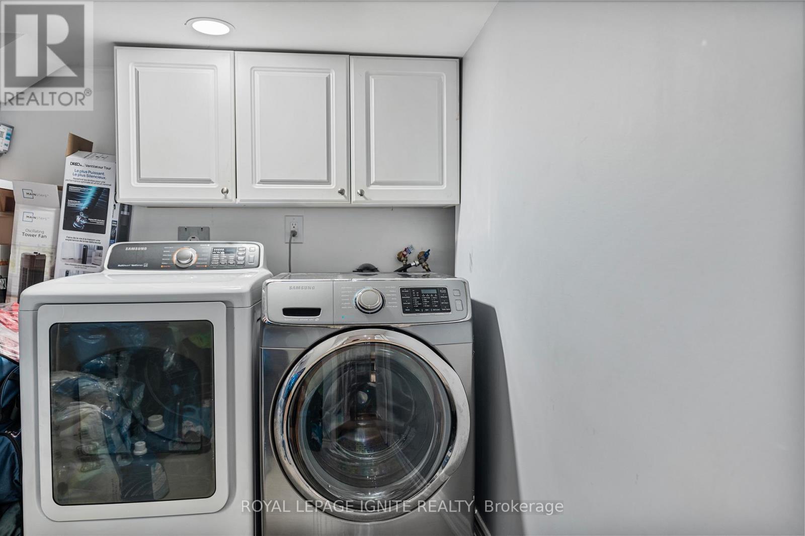 Bsmt - 71 Forestbrook Drive, Markham, ON - Indoor Photo Showing Laundry Room