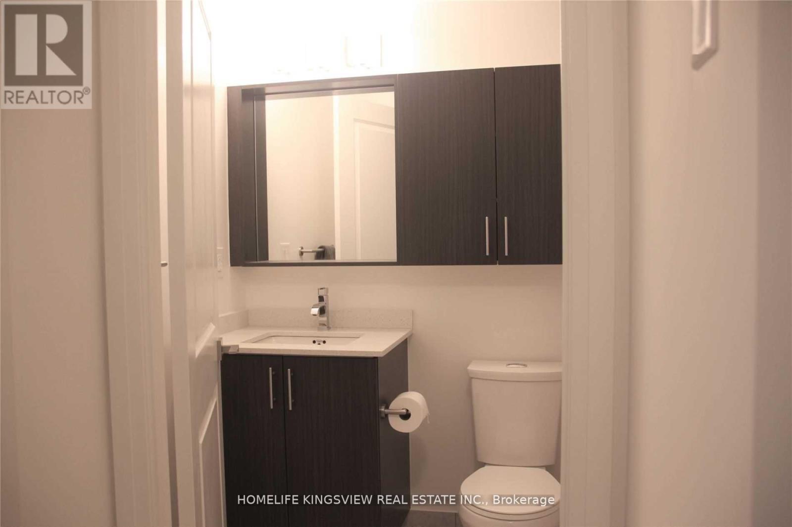 504 - 3600 Highway 7, Vaughan, ON - Indoor Photo Showing Bathroom
