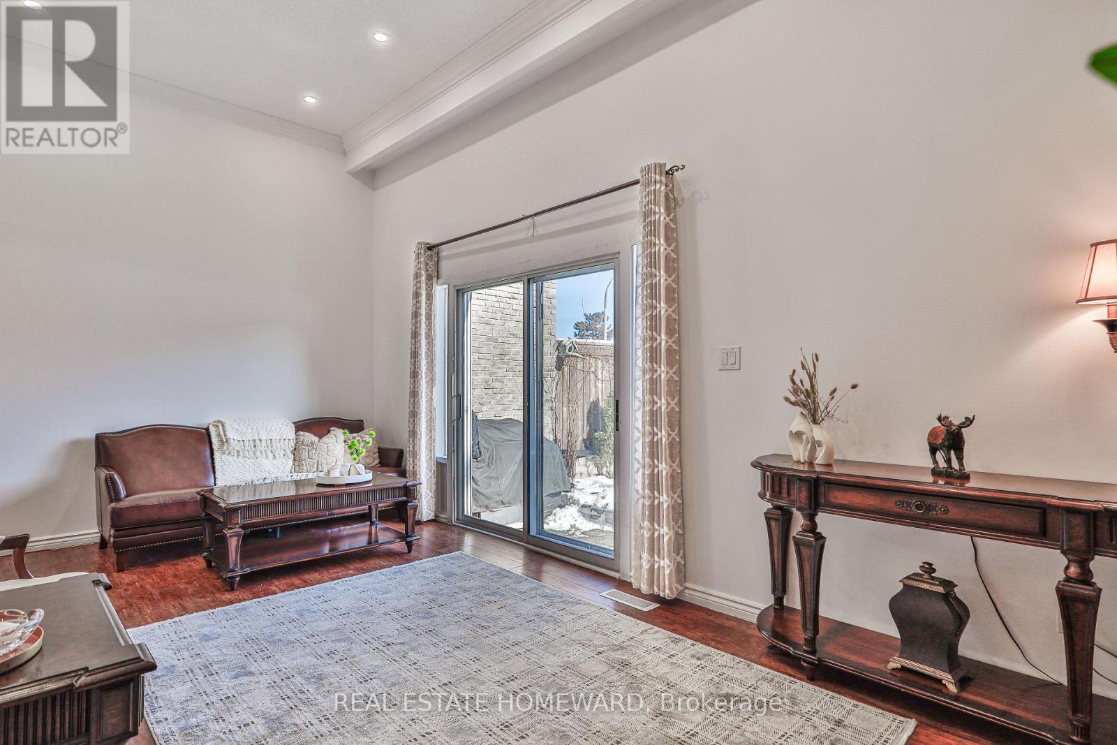 4 Poplar Crescent, Aurora, ON - Indoor Photo Showing Other Room