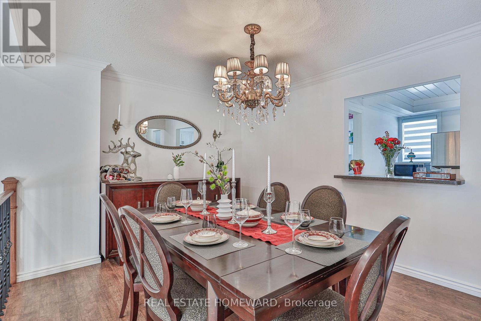 4 Poplar Crescent, Aurora, ON - Indoor Photo Showing Dining Room