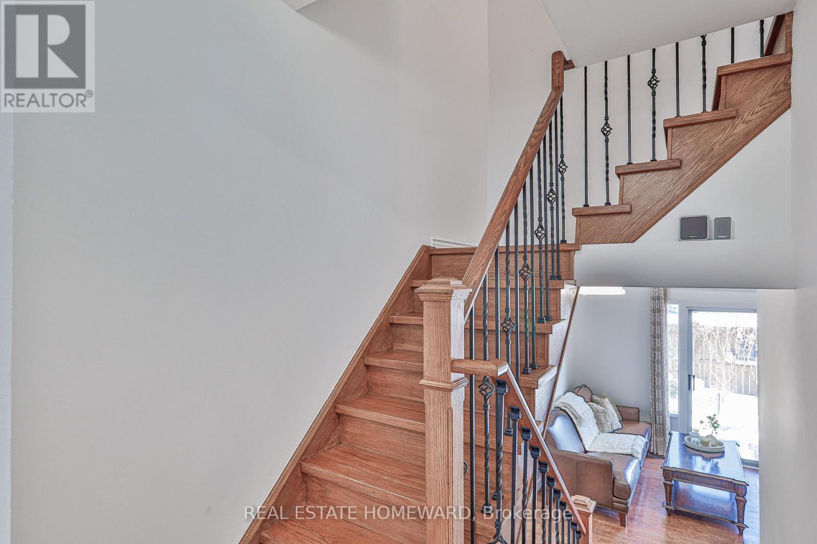 4 Poplar Crescent, Aurora, ON - Indoor Photo Showing Other Room