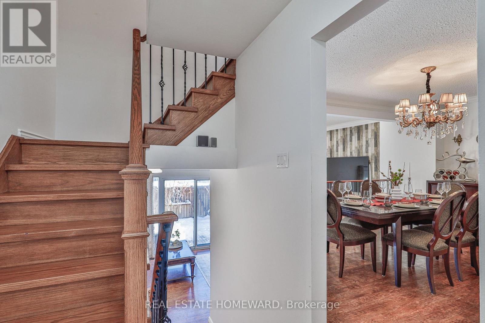 4 Poplar Crescent, Aurora, ON - Indoor