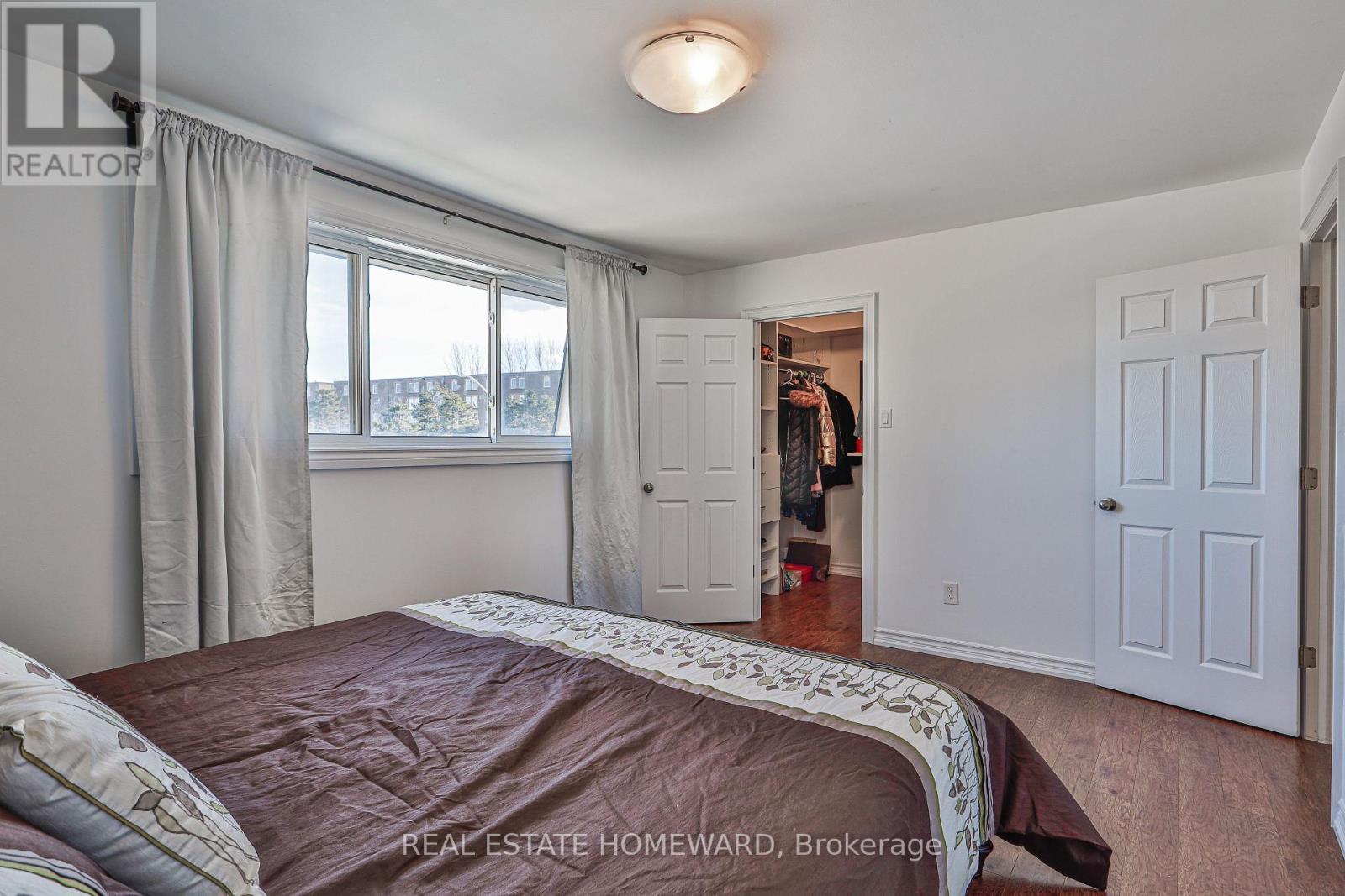 4 Poplar Crescent, Aurora, ON - Indoor Photo Showing Bedroom
