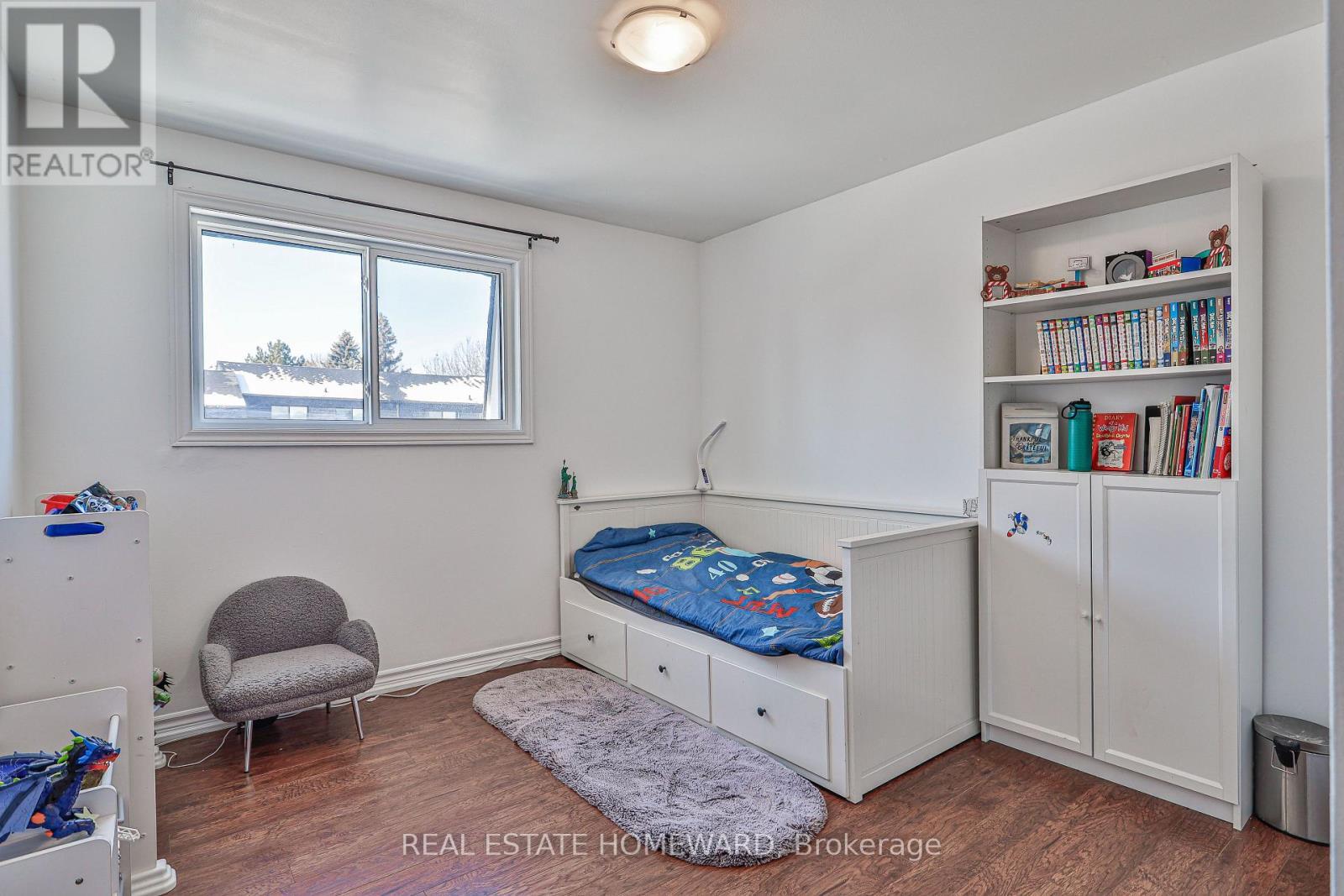 4 Poplar Crescent, Aurora, ON - Indoor Photo Showing Bedroom