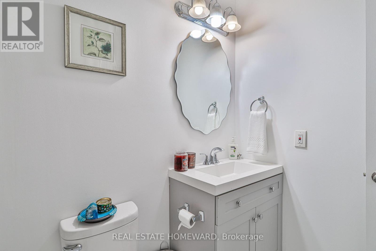 4 Poplar Crescent, Aurora, ON - Indoor Photo Showing Bathroom