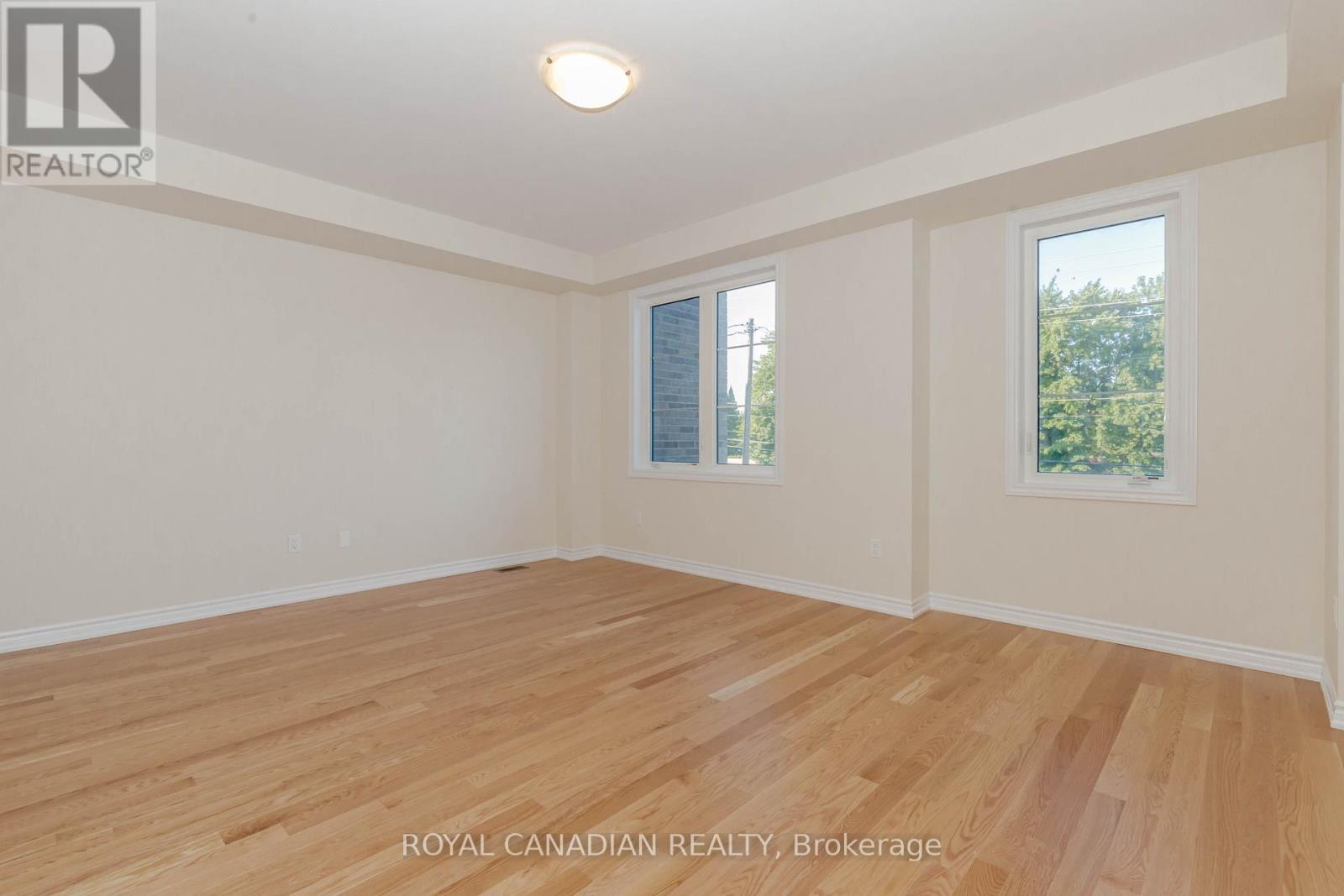 1453 National Common, Burlington, ON - Indoor Photo Showing Other Room