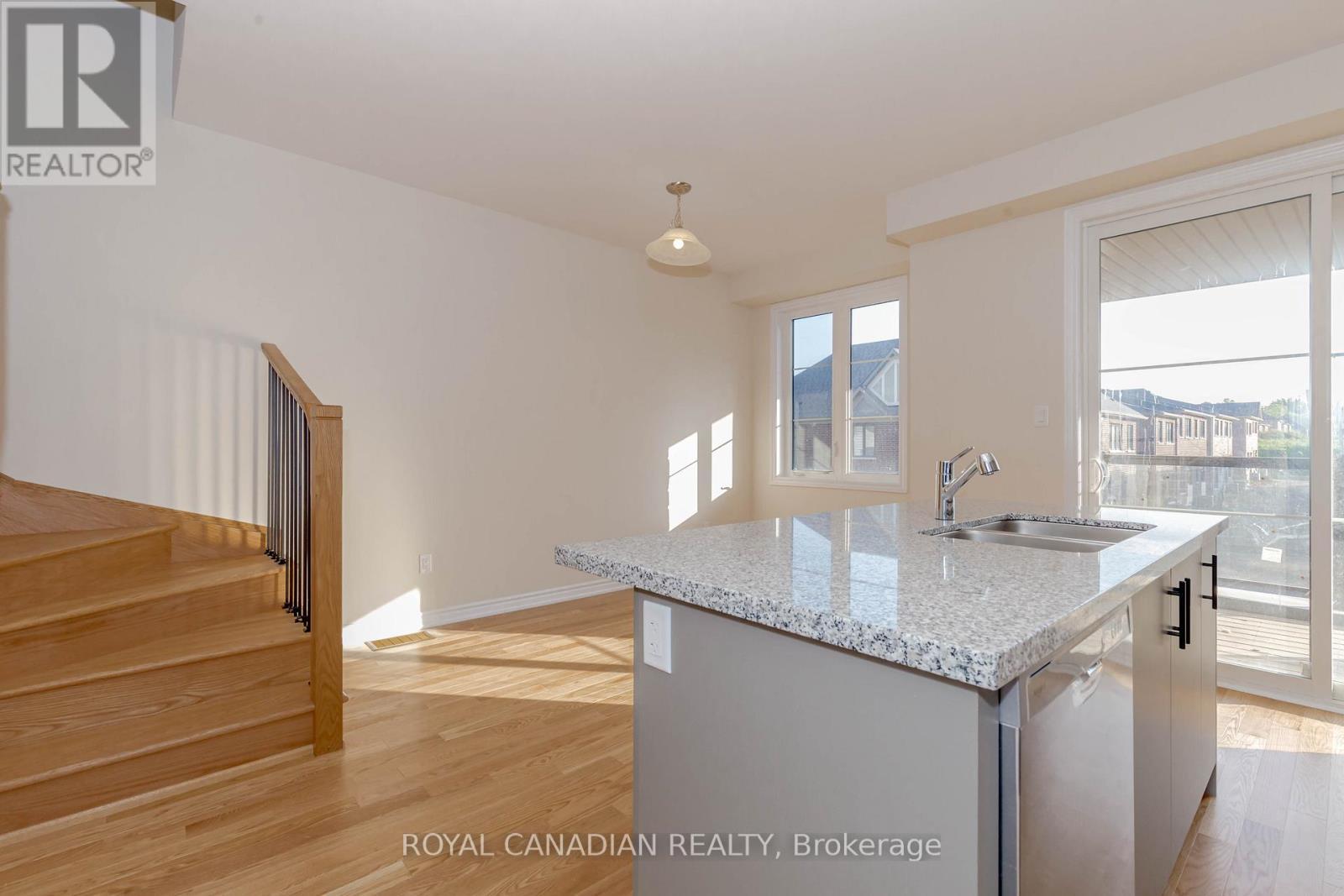 1453 National Common, Burlington, ON - Indoor Photo Showing Kitchen With Double Sink