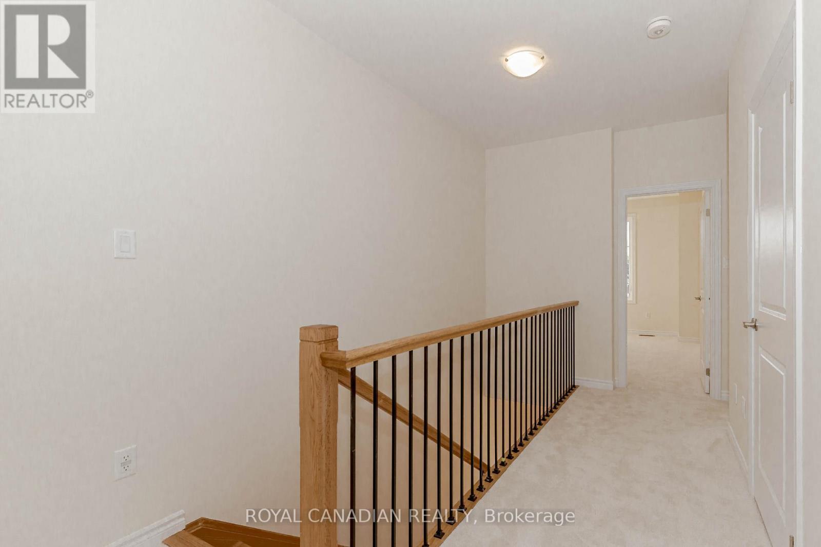 1453 National Common, Burlington, ON - Indoor Photo Showing Other Room