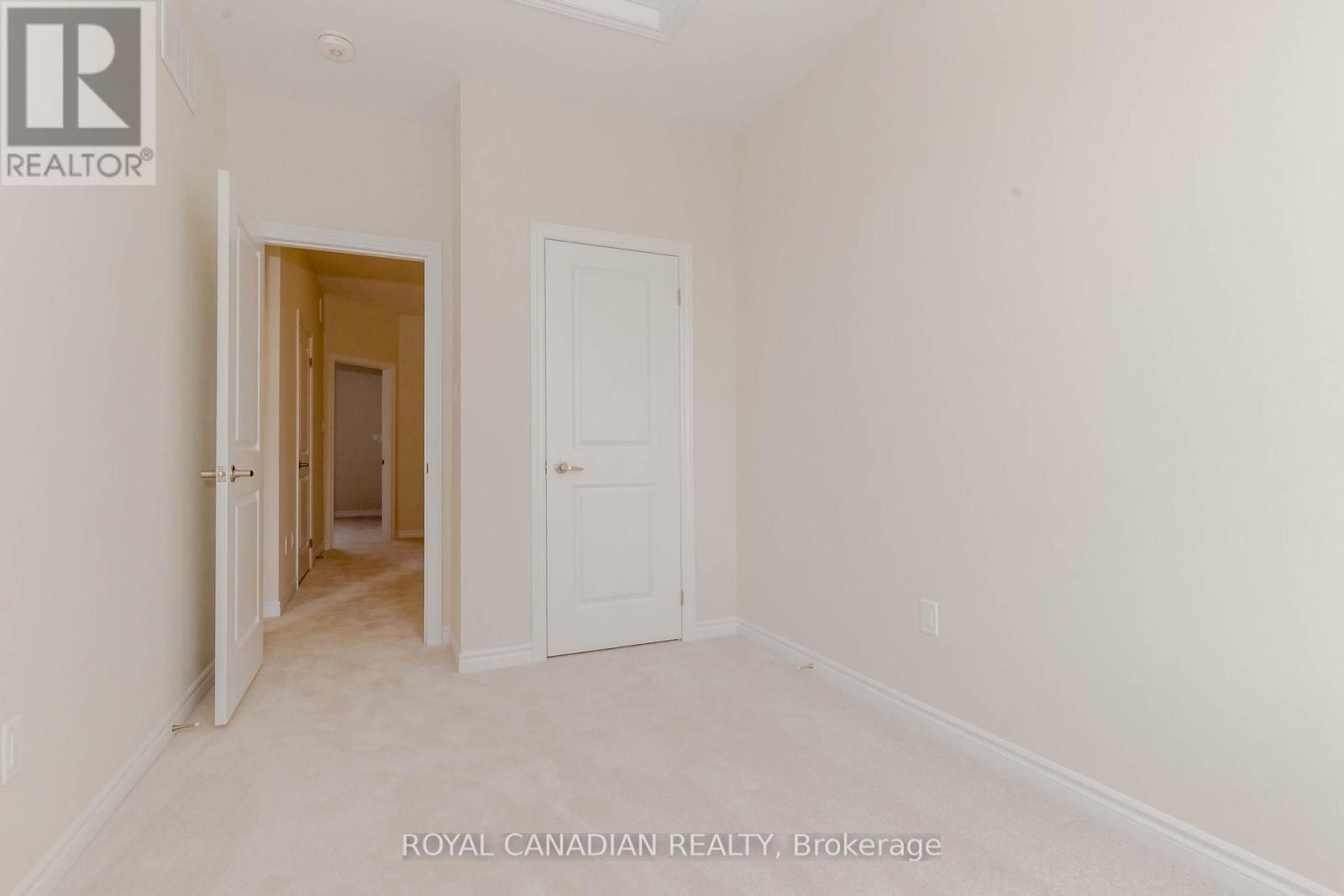 1453 National Common, Burlington, ON - Indoor Photo Showing Other Room