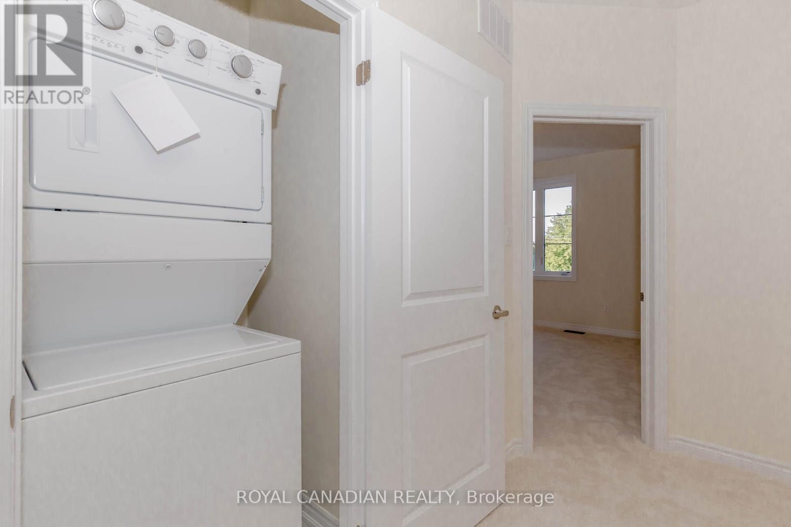 1453 National Common, Burlington, ON - Indoor Photo Showing Laundry Room
